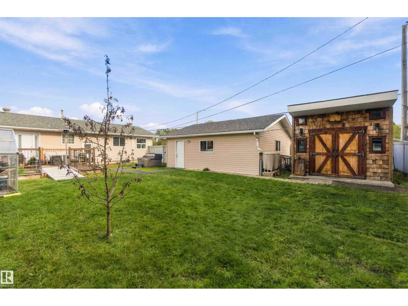 5803 52 Av Property Photo 46