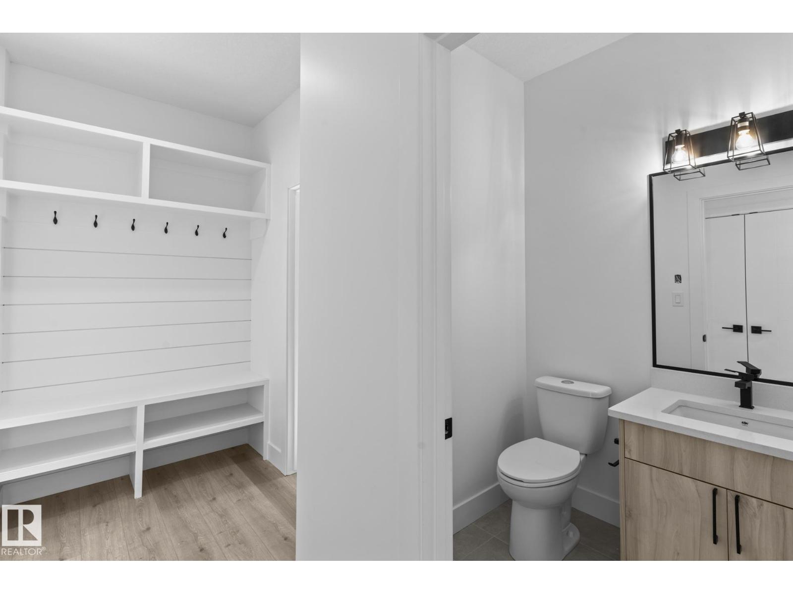 90 Spring Li Property Photo 3