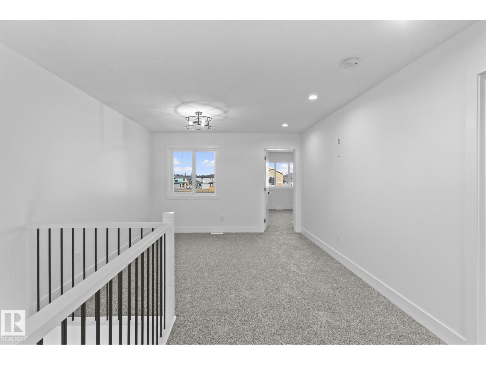 90 Spring Li Property Photo 11