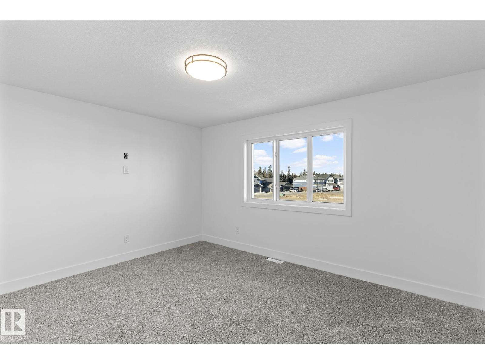 90 Spring Li Property Photo 12