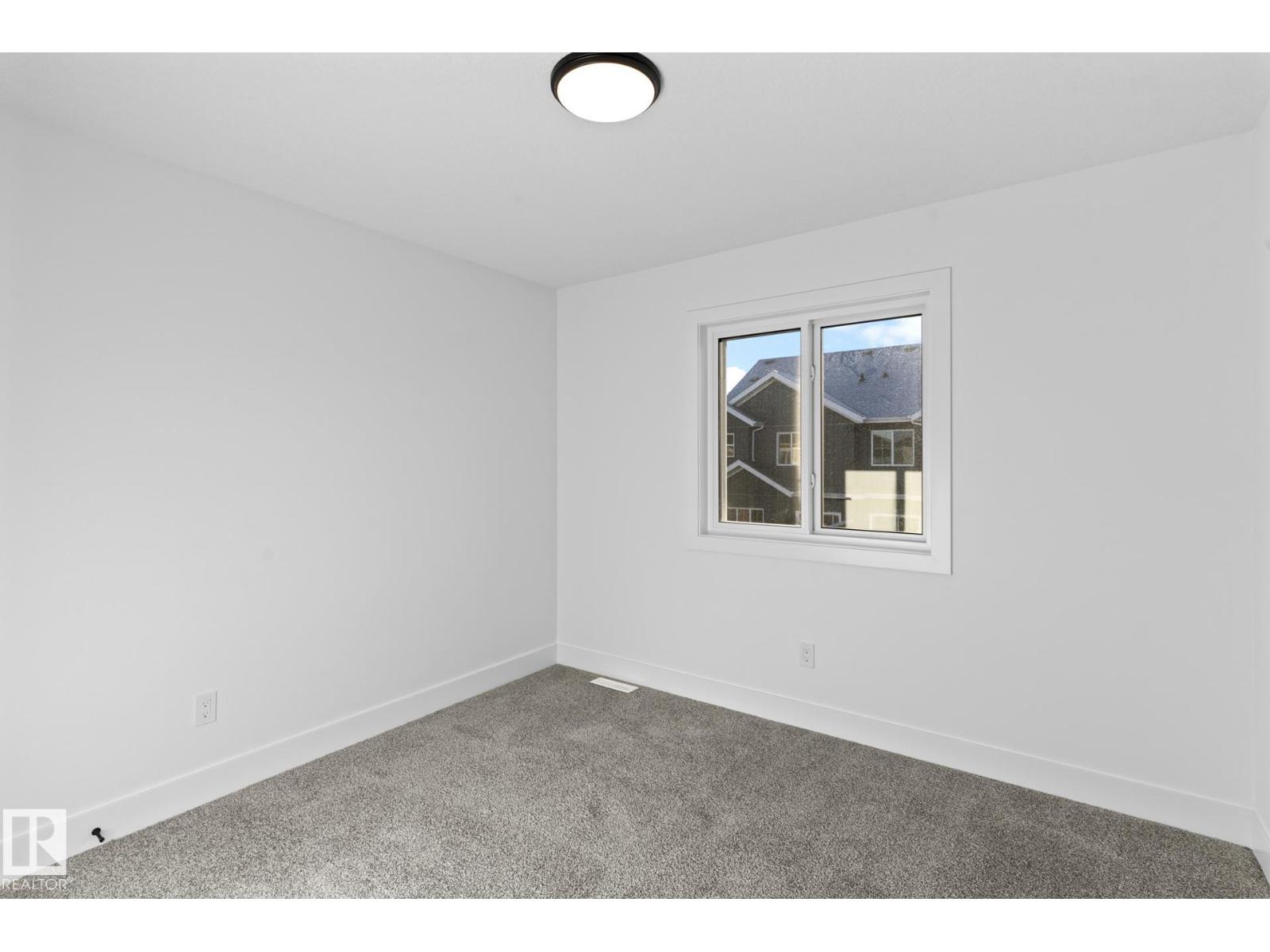90 Spring Li Property Photo 16