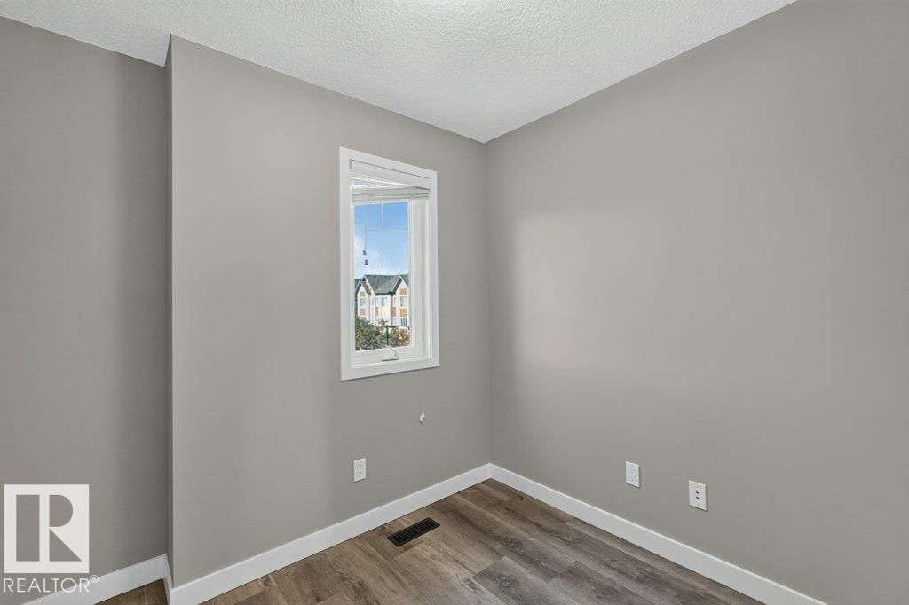 #12 320 Secord Bv Nw Property Photo 26