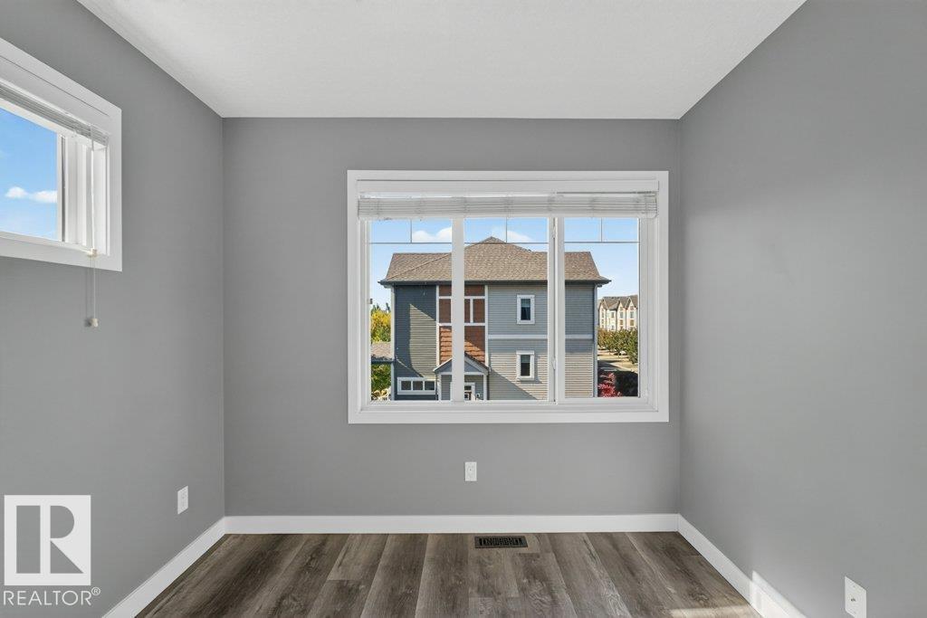 #12 320 Secord Bv Nw Property Photo 29