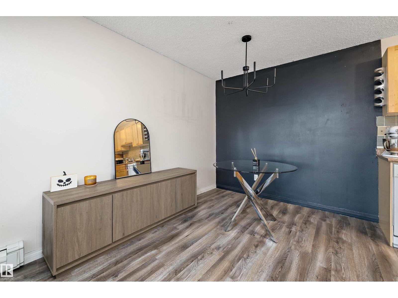 #302 51 Brown St Property Photo 11