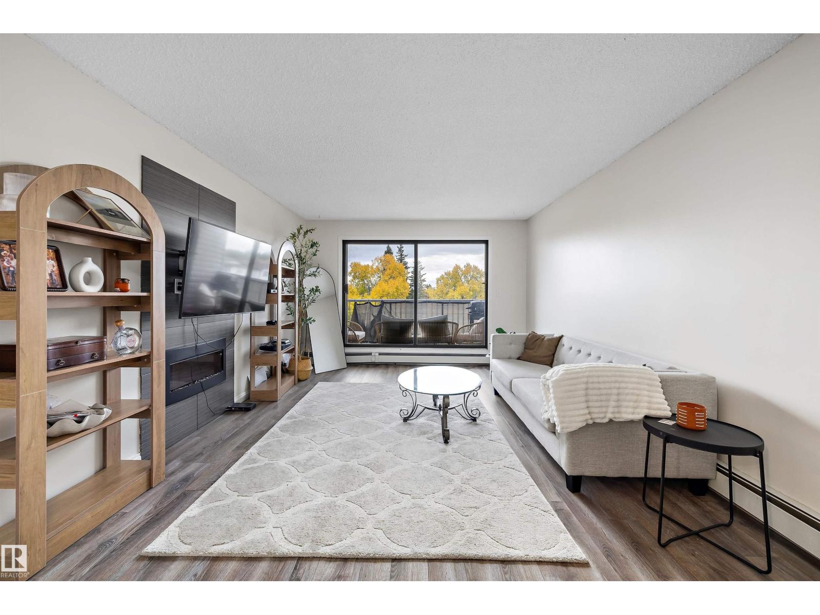 #302 51 Brown St Property Photo 14