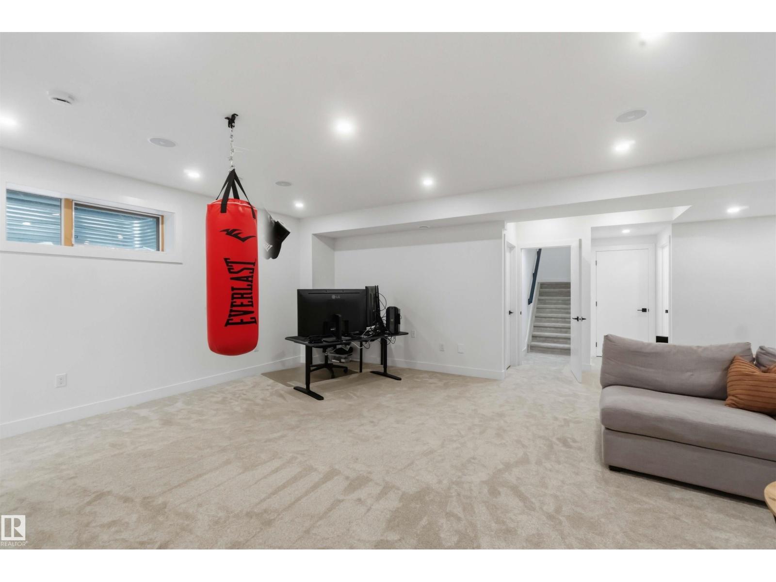 1527 Esaiw Pl Nw Property Photo 52