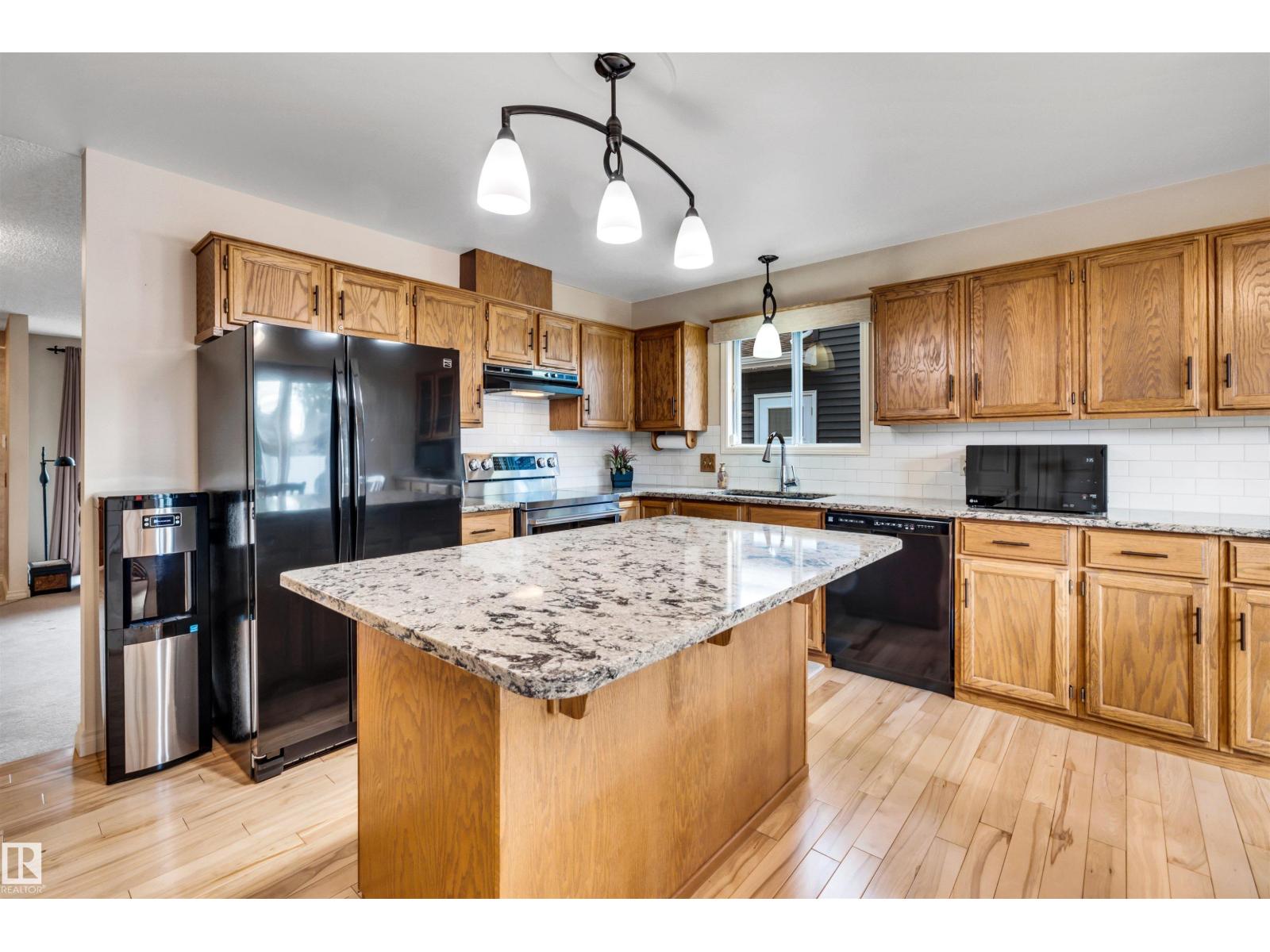 17832 93 St Nw Property Photo 7