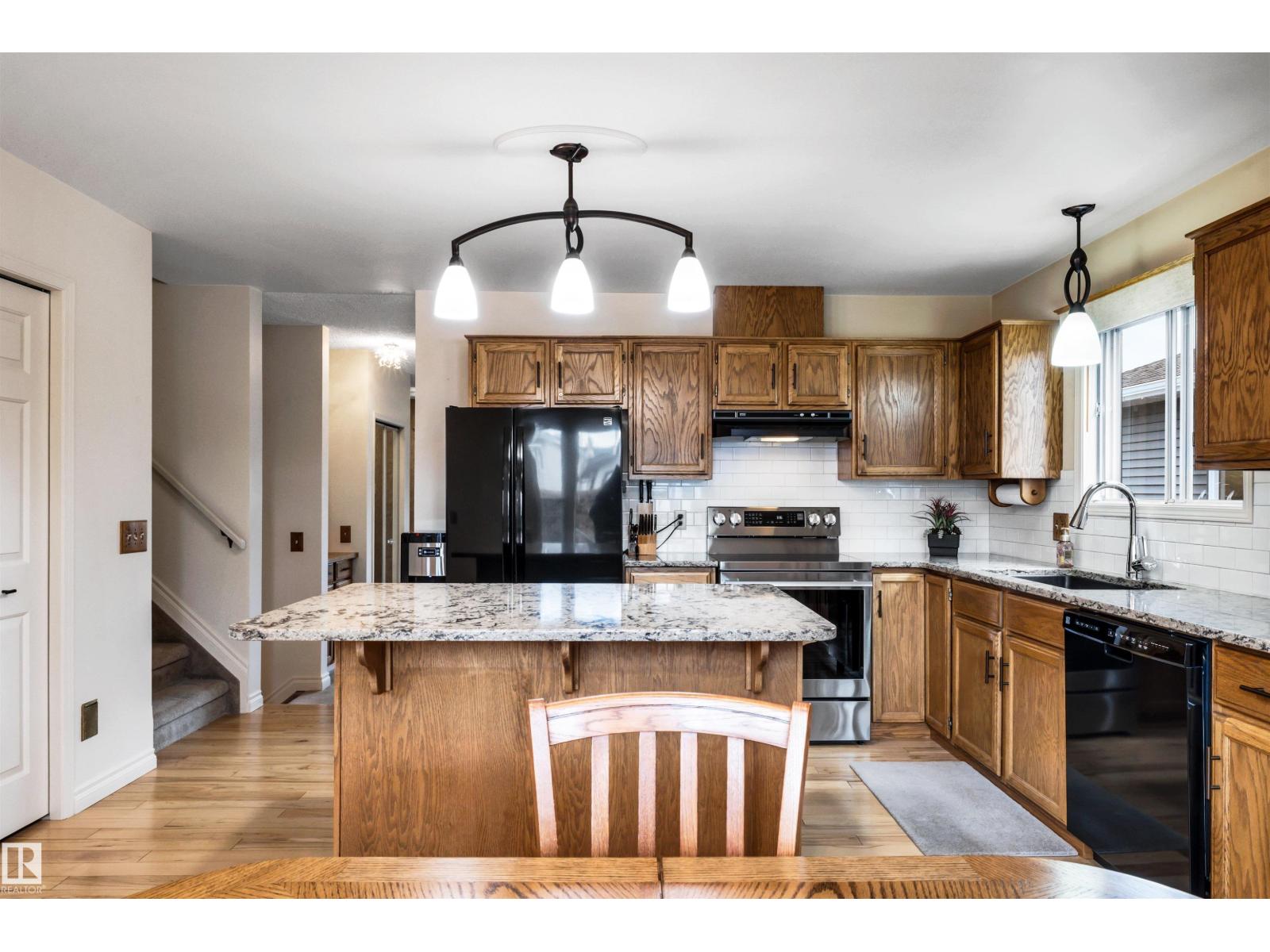 17832 93 St Nw Property Photo 8