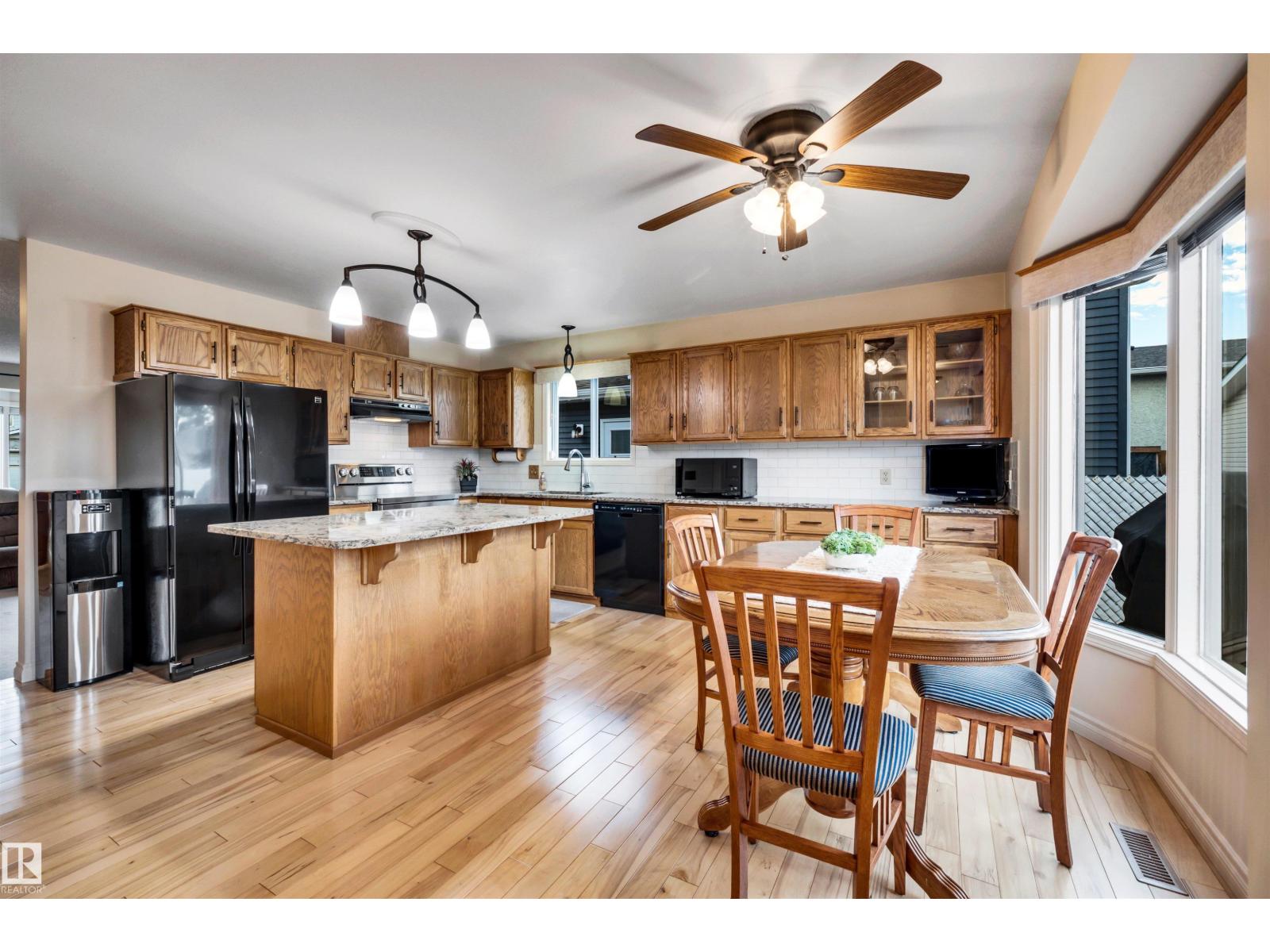 17832 93 St Nw Property Photo 12