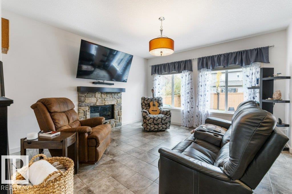 29 Newgate Wy Property Photo 14