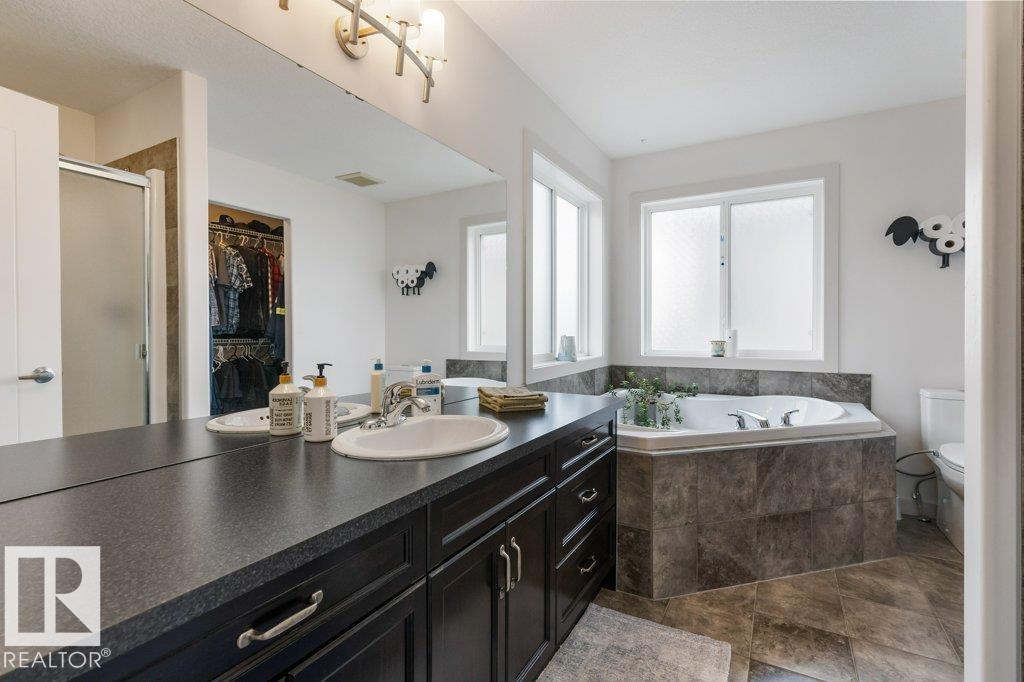 29 Newgate Wy Property Photo 27