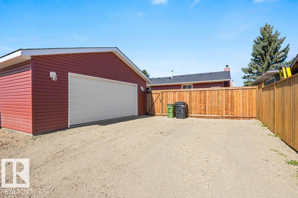 2311 146 Av Nw Property Photo 37