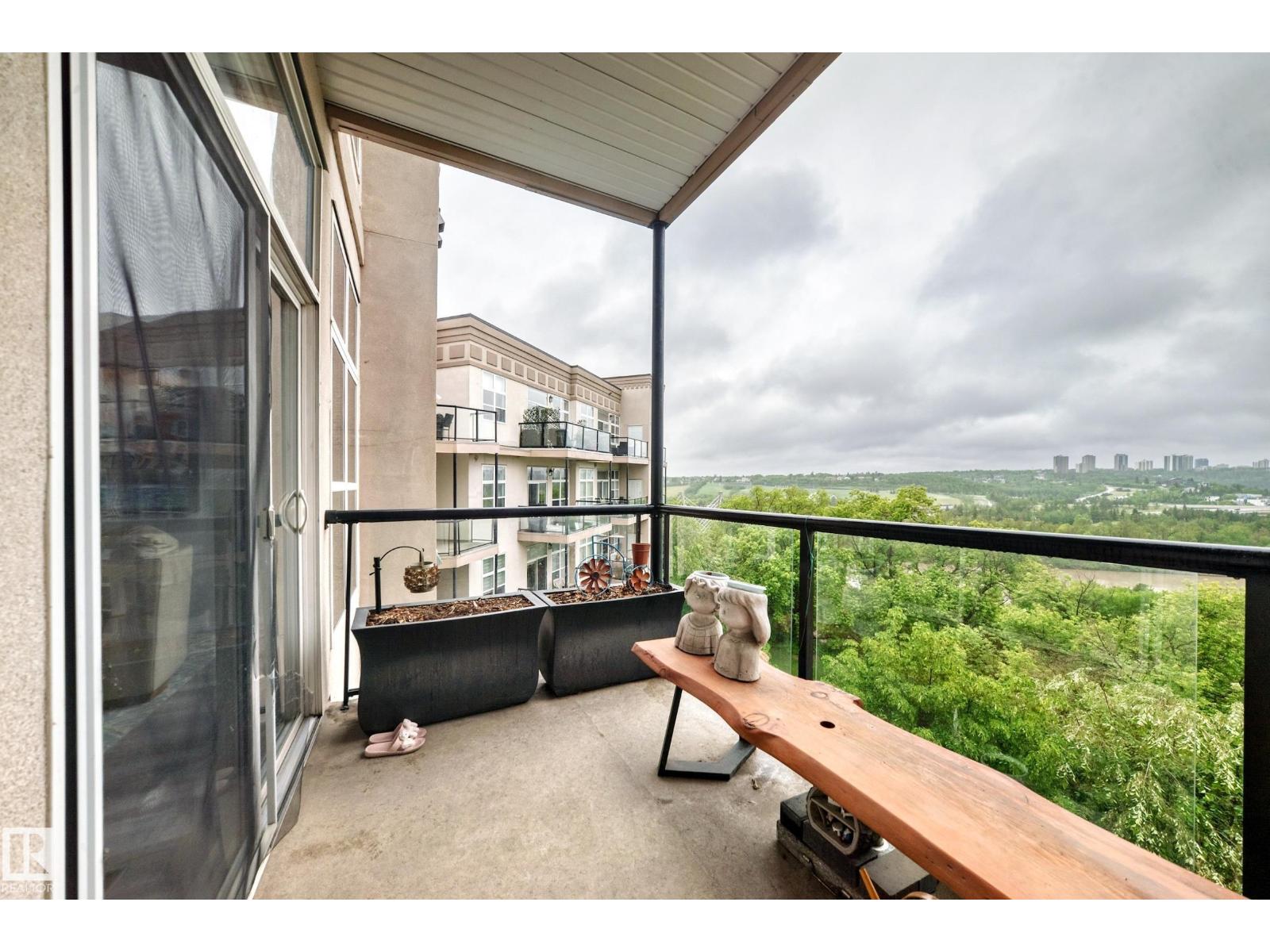 #414 9507 101 Av Nw Property Photo 7