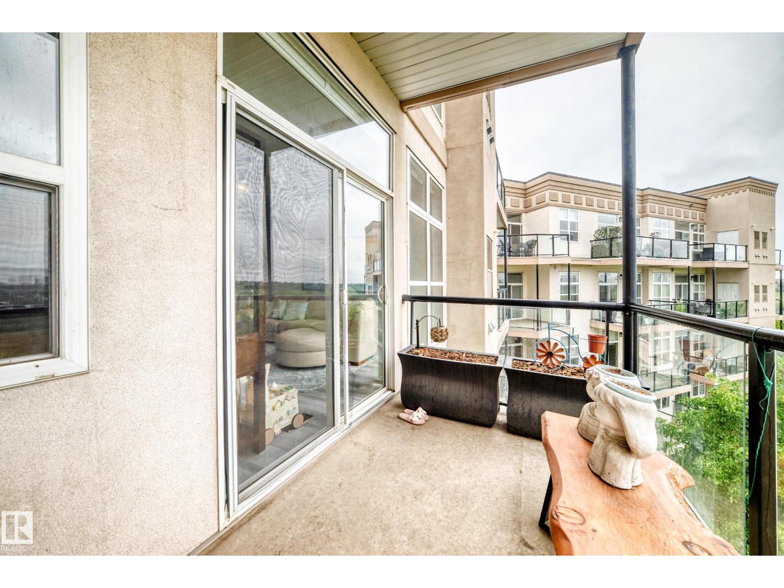 #414 9507 101 Av Nw Property Photo 8