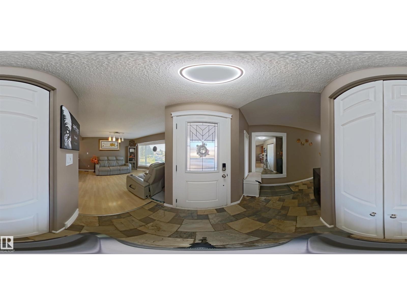 1823 45 St Nw Property Photo 11