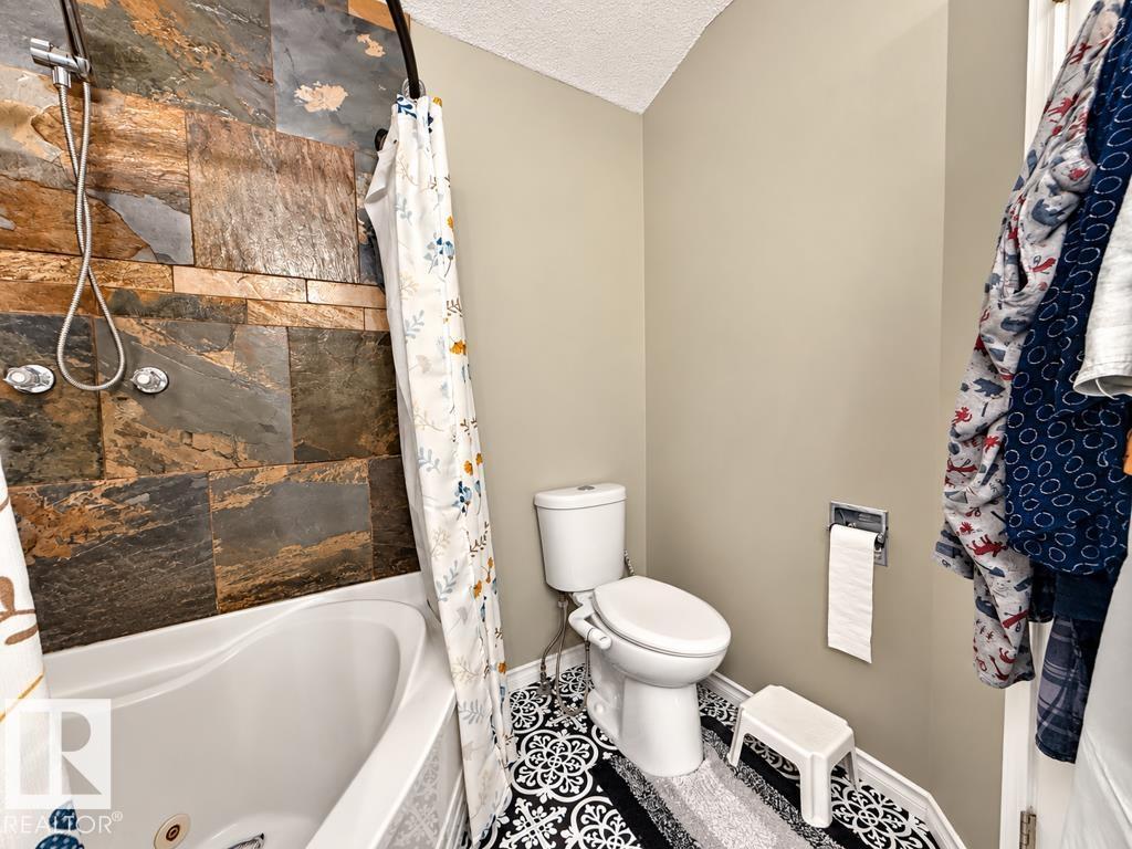 1823 45 St Nw Property Photo 12