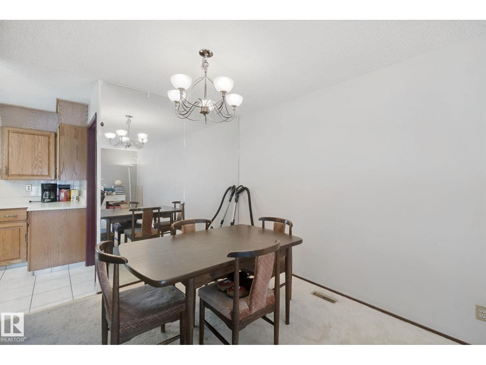 10824 35 Av Nw Property Photo 10