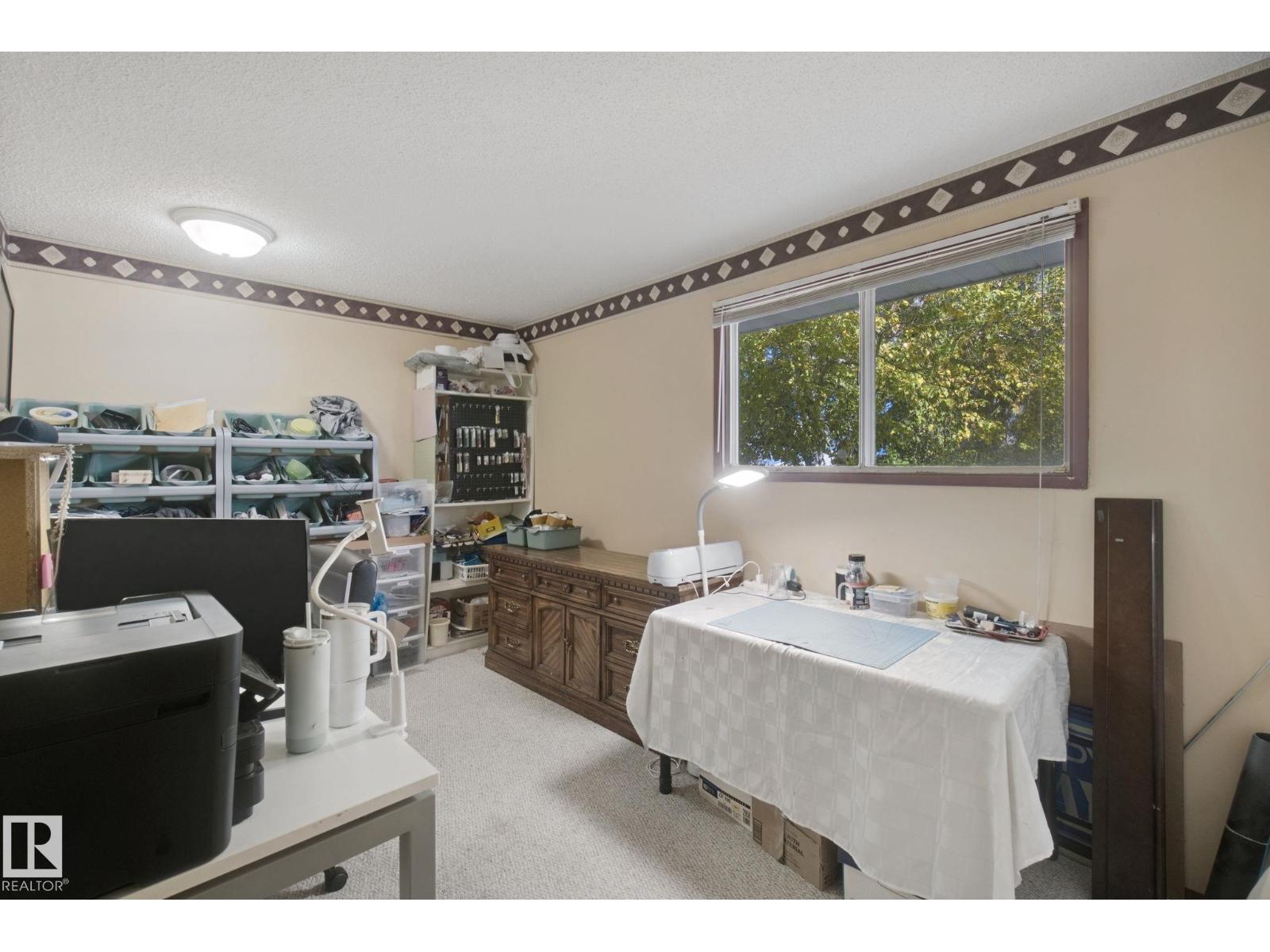 10824 35 Av Nw Property Photo 21