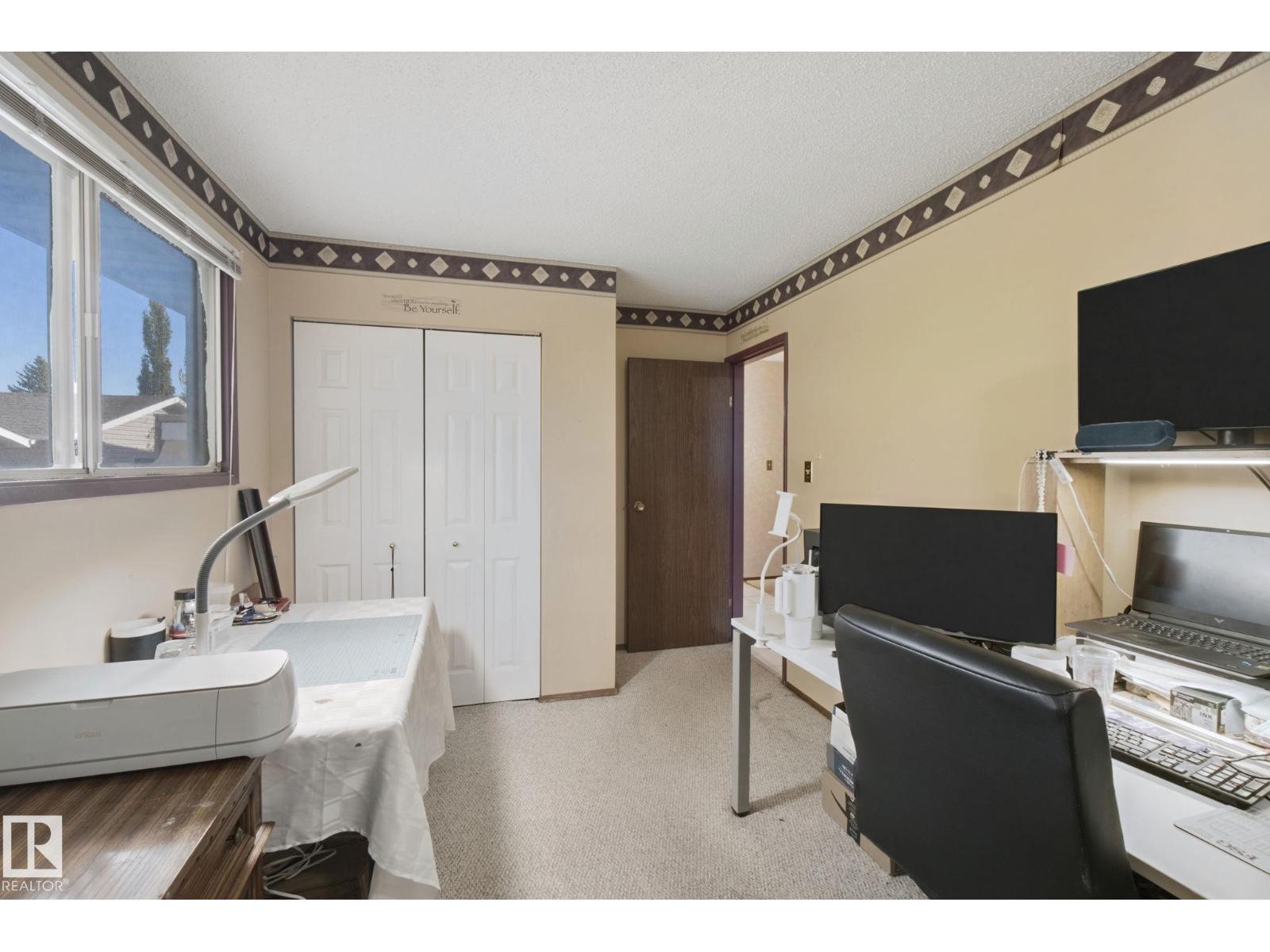 10824 35 Av Nw Property Photo 23
