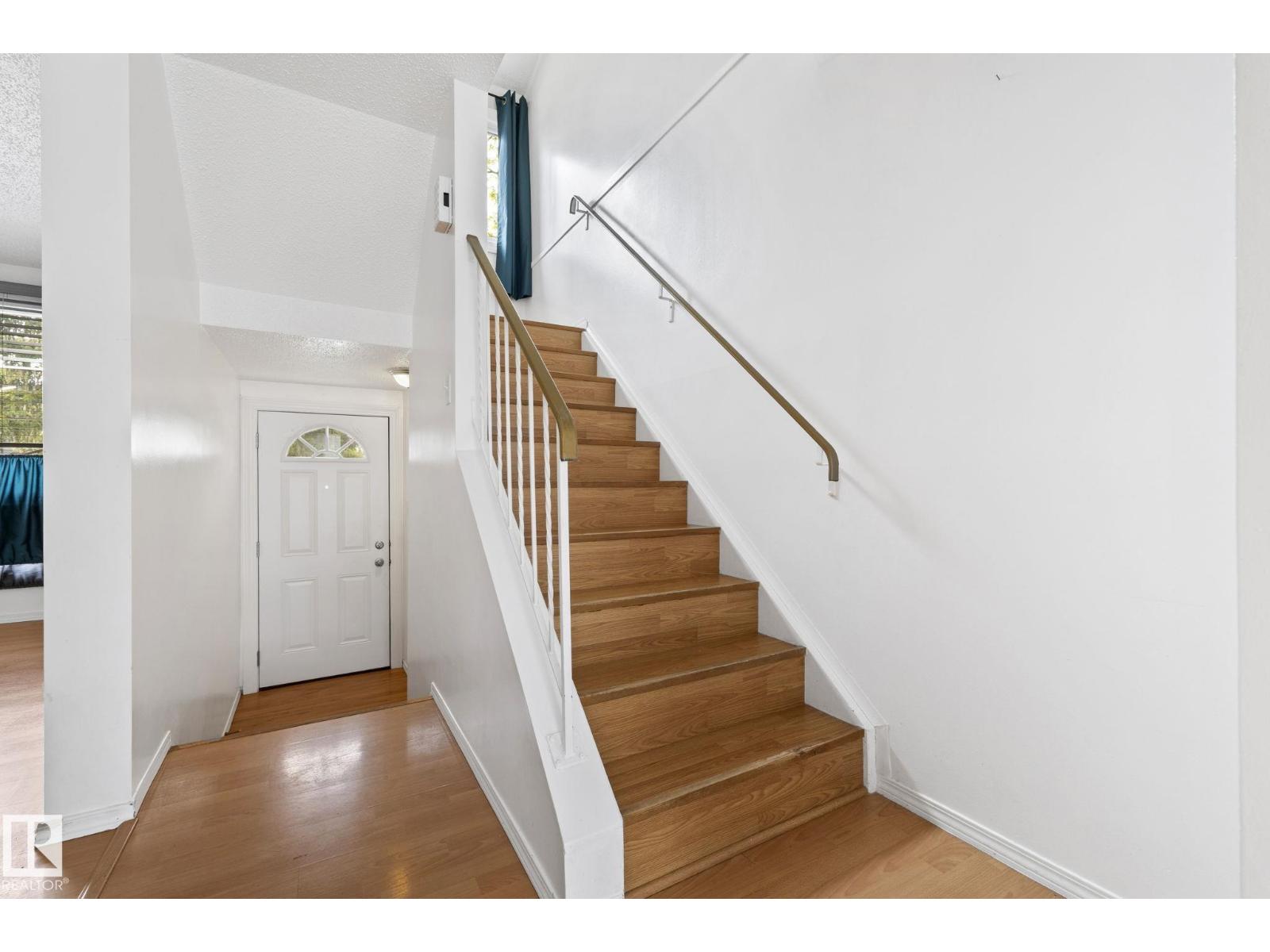 3122 142 Av Nw Property Photo 4