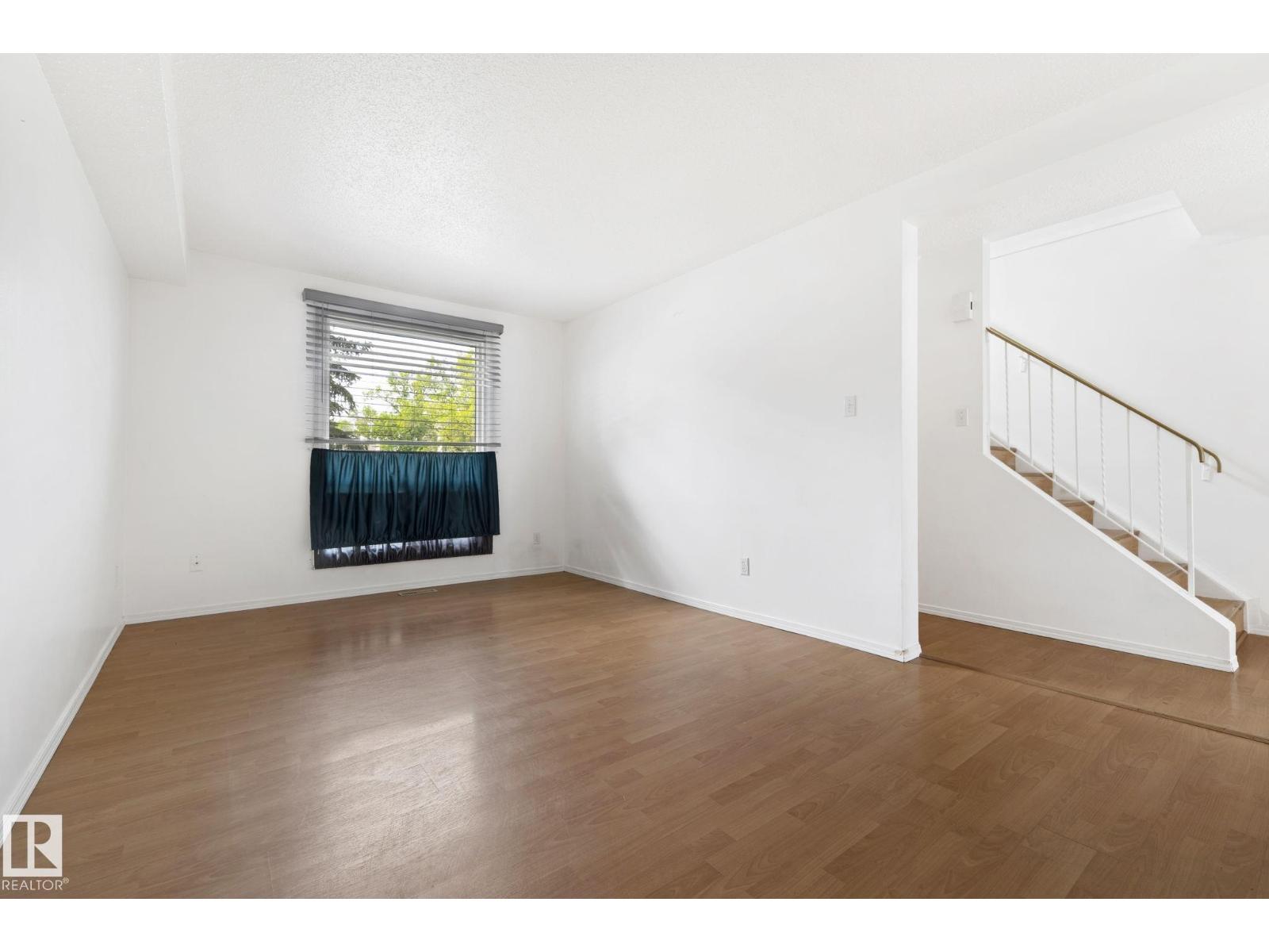 3122 142 Av Nw Property Photo 6