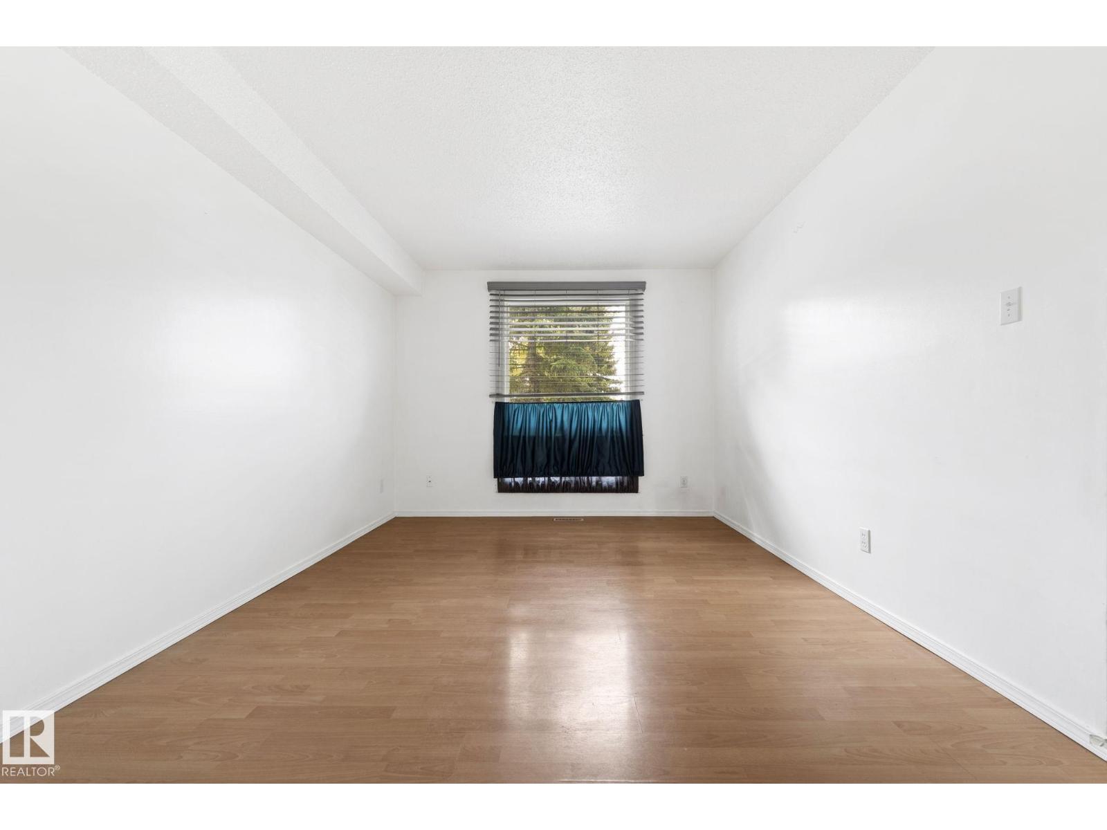 3122 142 Av Nw Property Photo 7