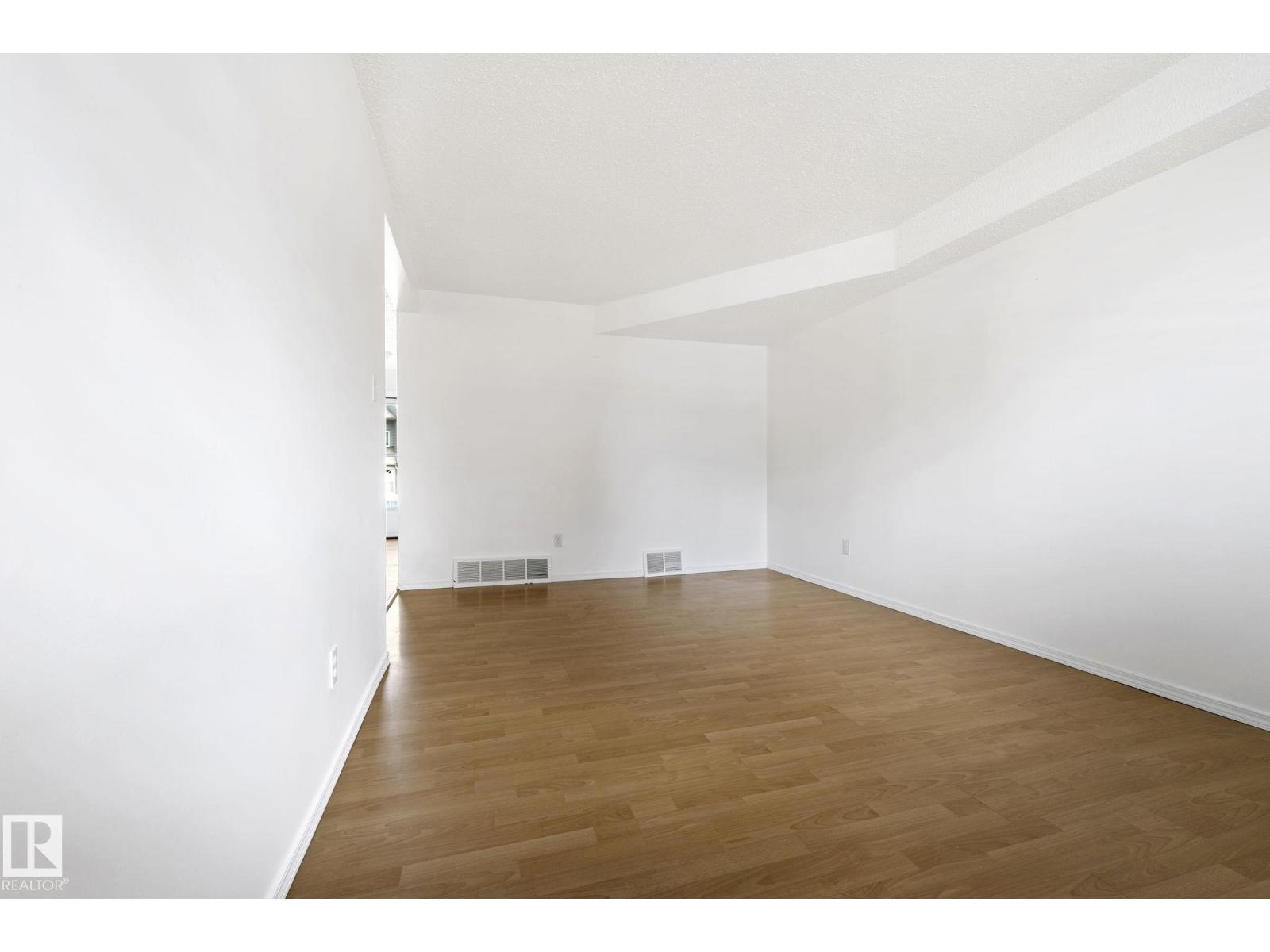 3122 142 Av Nw Property Photo 9