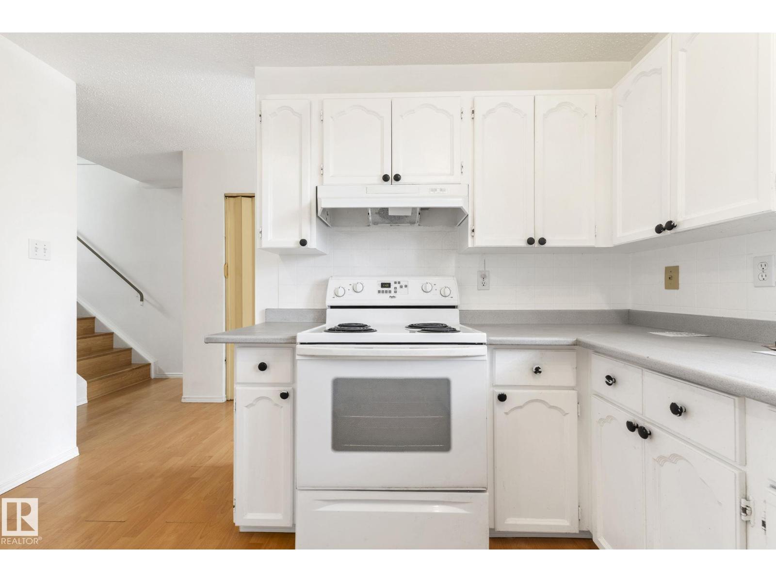 3122 142 Av Nw Property Photo 15