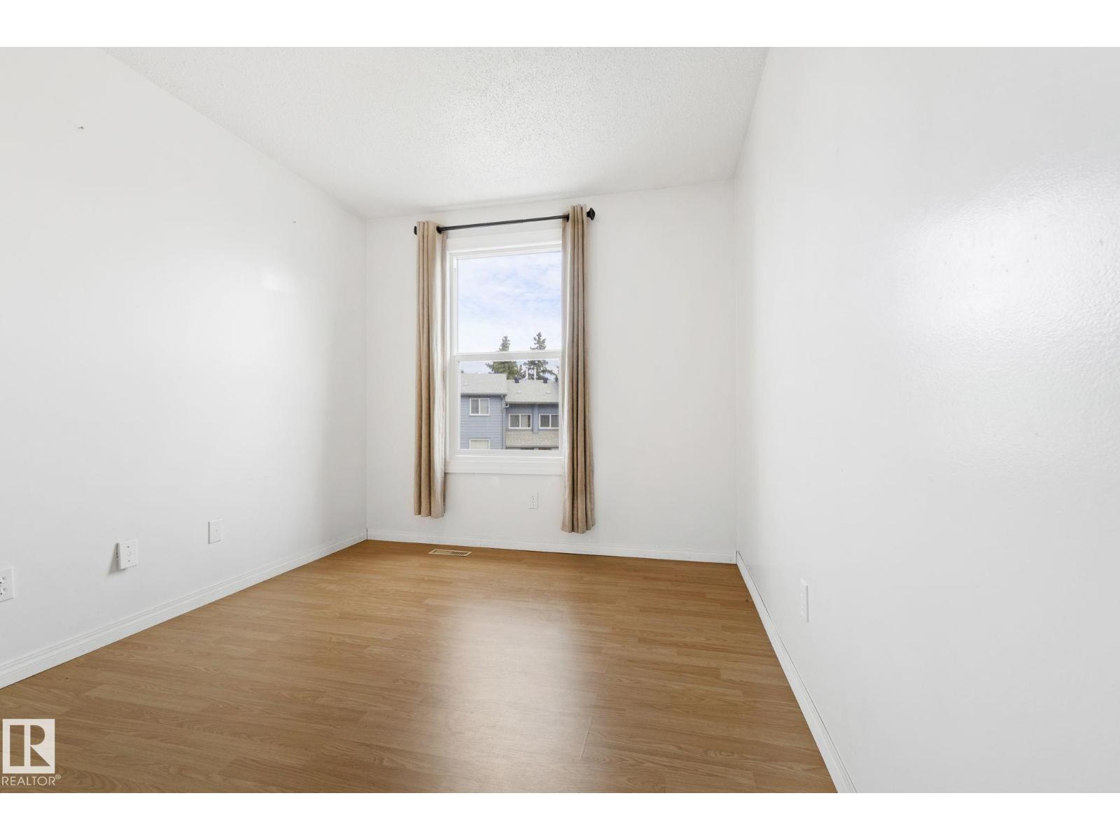 3122 142 Av Nw Property Photo 27