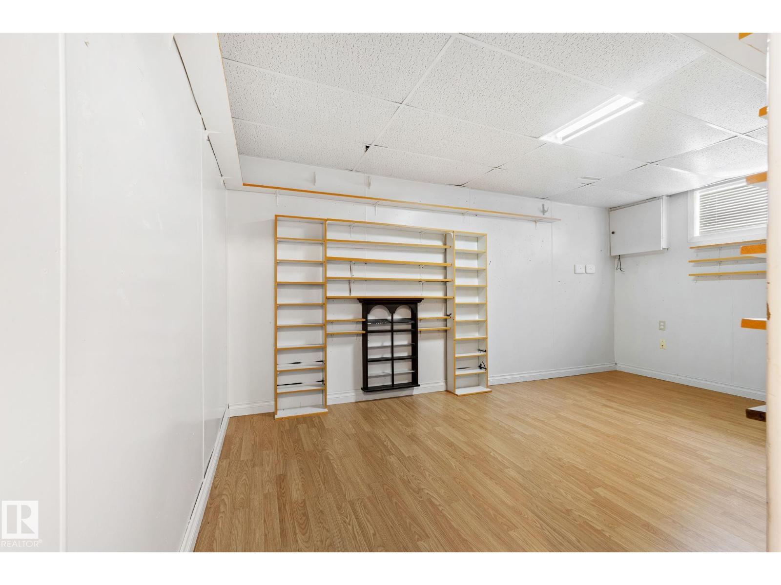 3122 142 Av Nw Property Photo 37