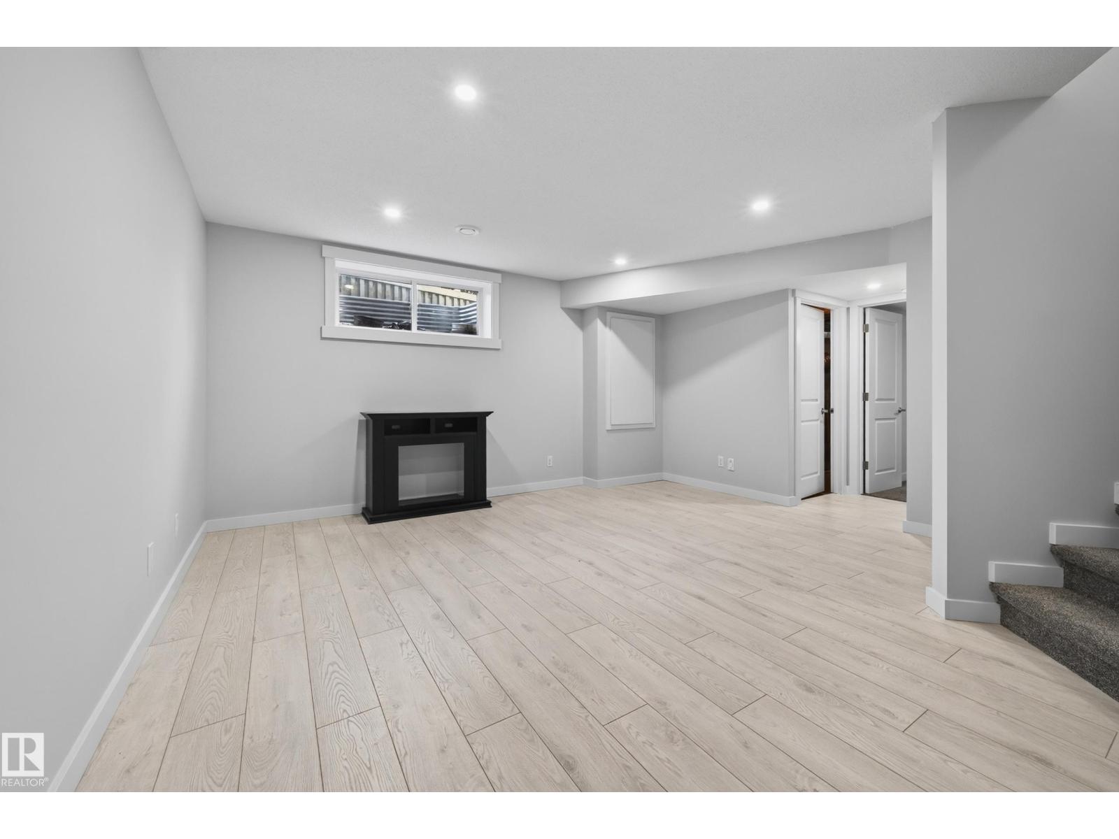 1007 162 St Sw Property Photo 28