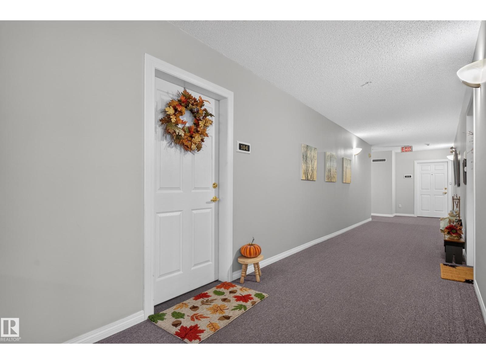 #104 5102 49 Av Property Photo 2