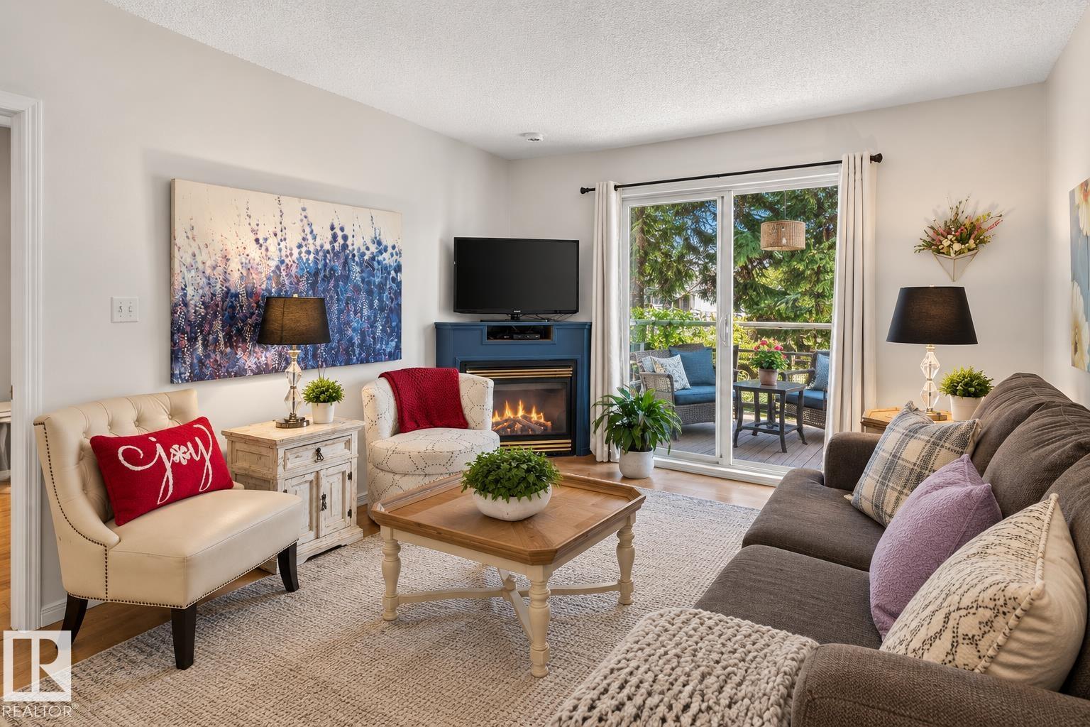 #104 5102 49 Av Property Photo 16