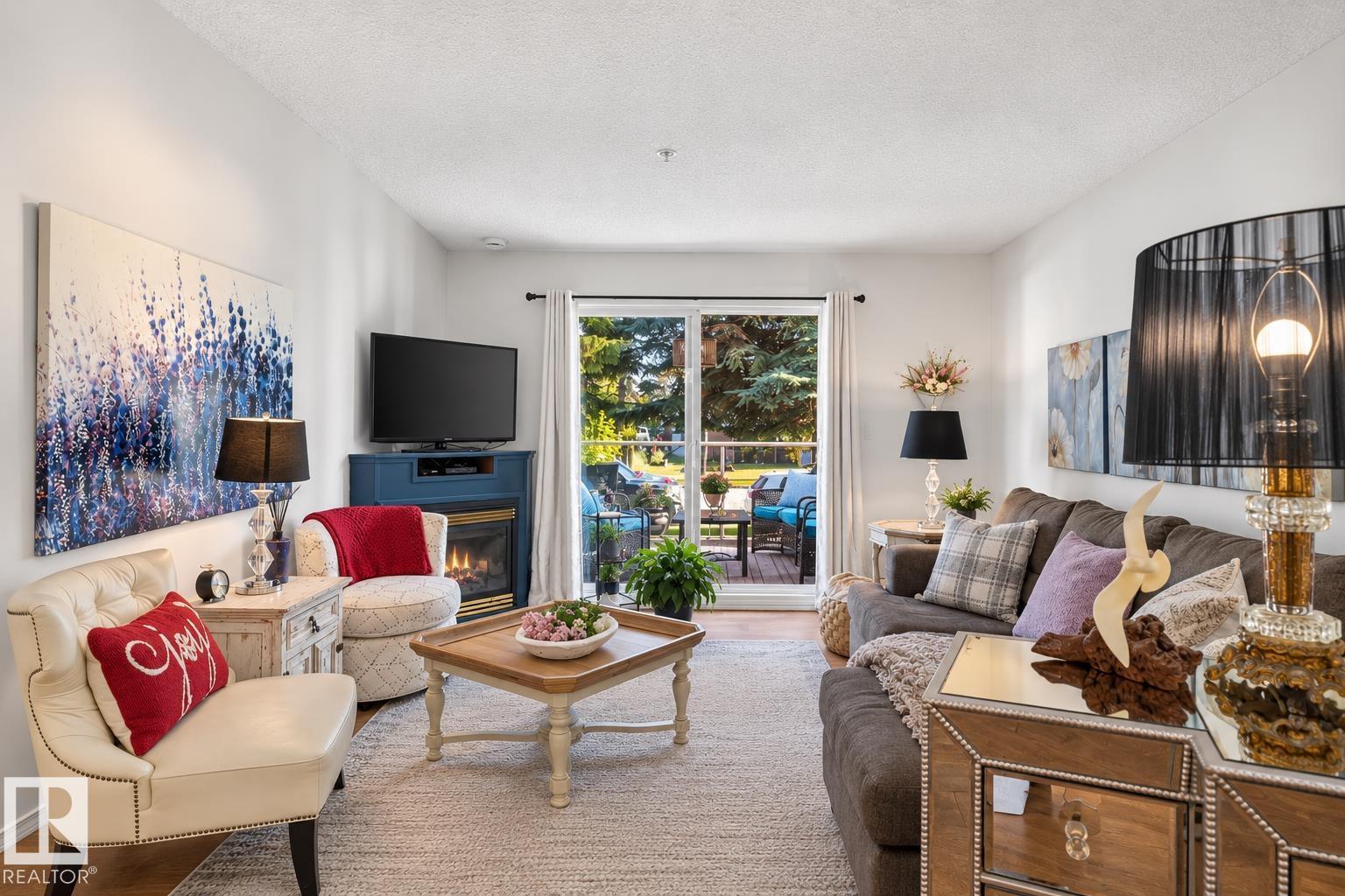 #104 5102 49 Av Property Photo 17