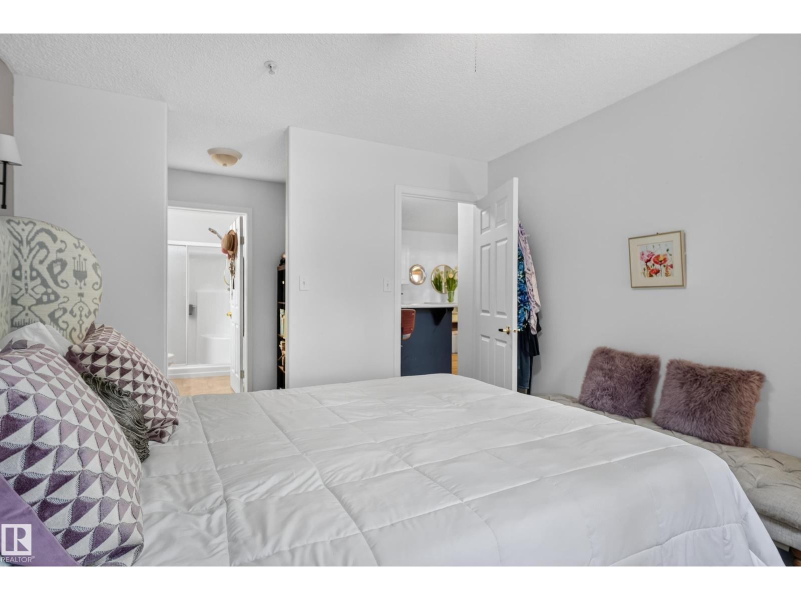 #104 5102 49 Av Property Photo 22