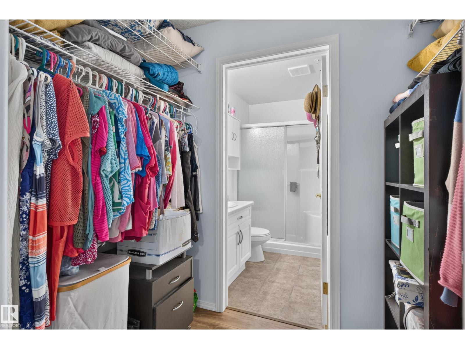 #104 5102 49 Av Property Photo 23