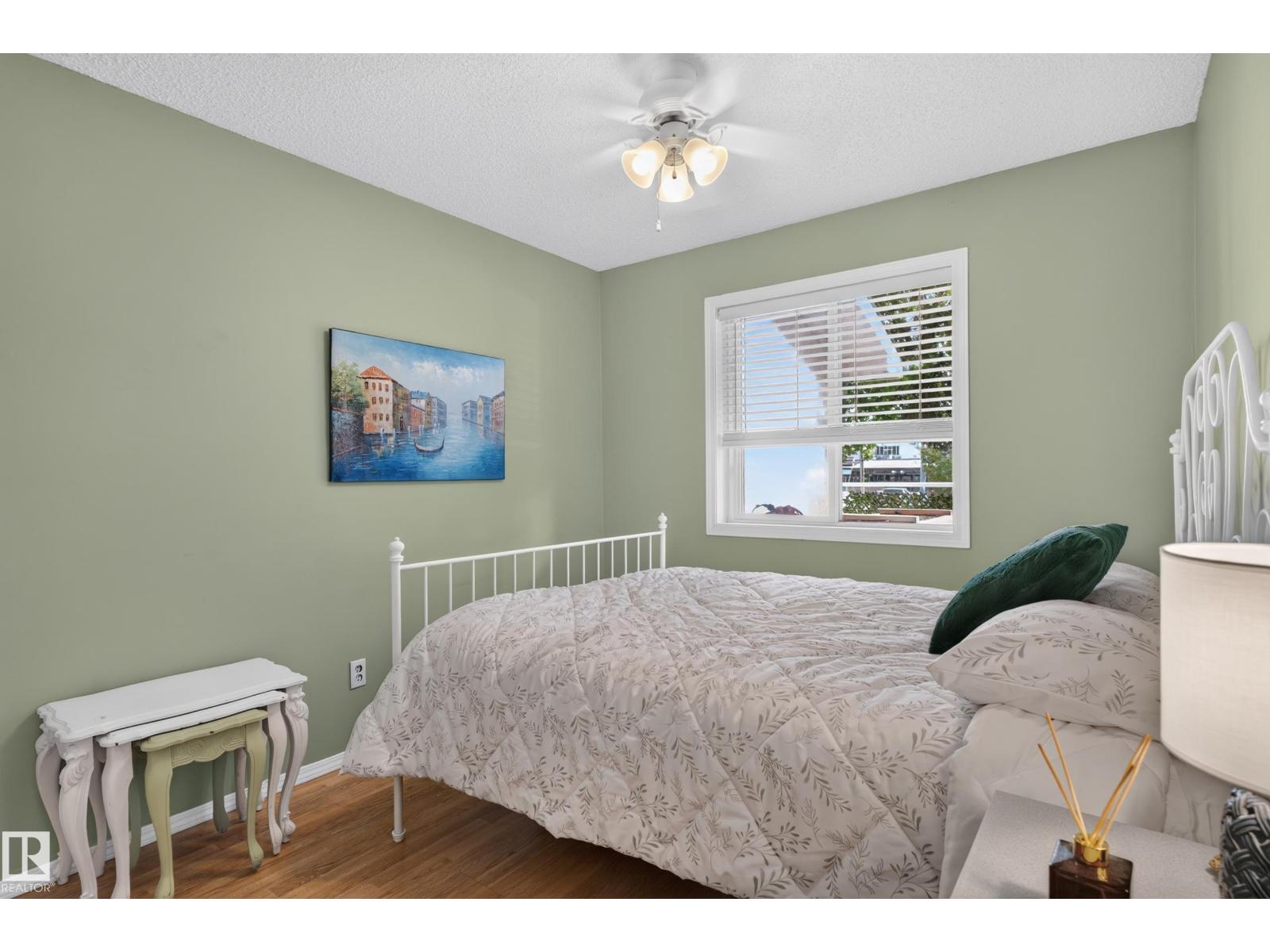 #104 5102 49 Av Property Photo 27