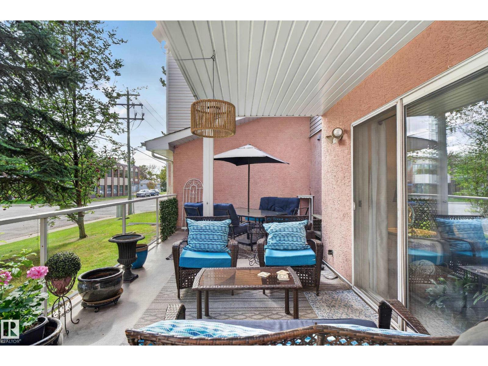 #104 5102 49 Av Property Photo 33