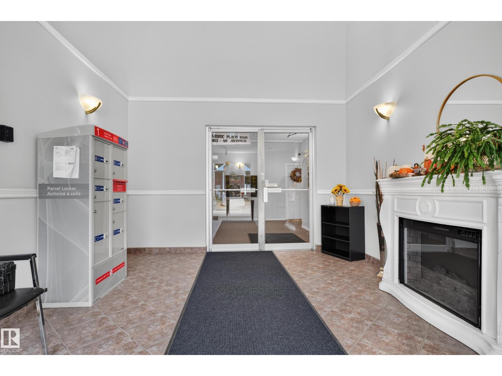 #104 5102 49 Av Property Photo 39