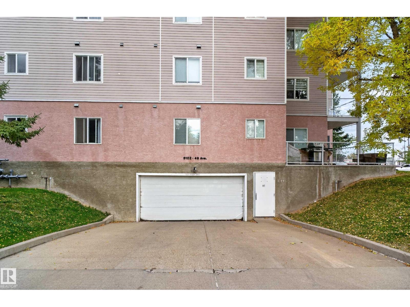 #104 5102 49 Av Property Photo 45