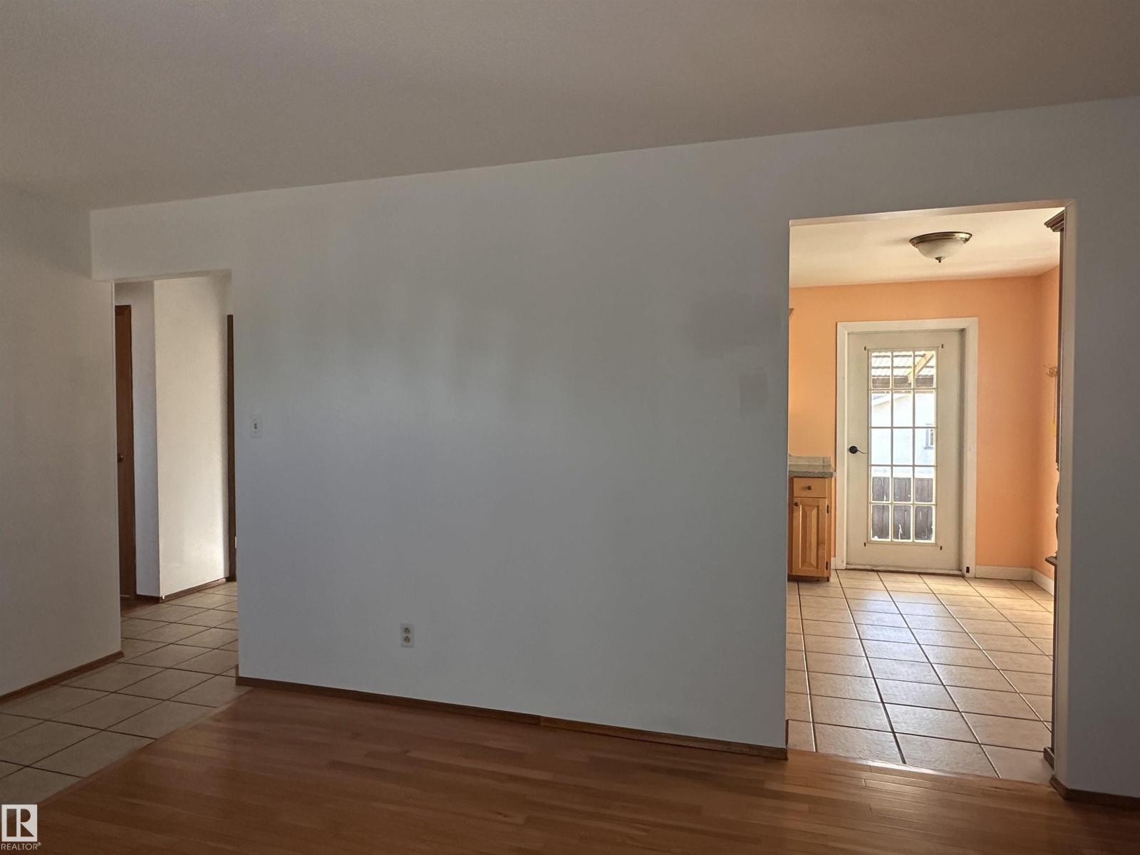 10647 106 St Property Photo 25