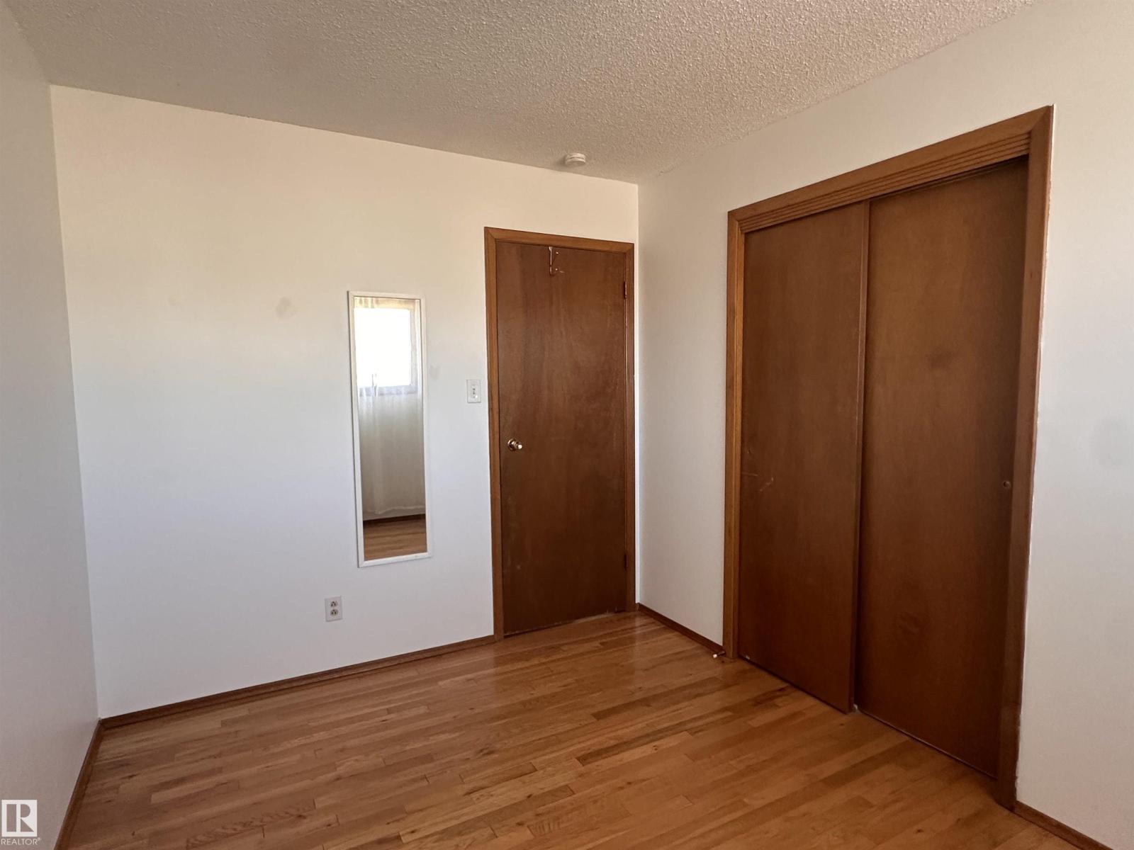 10647 106 St Property Photo 32
