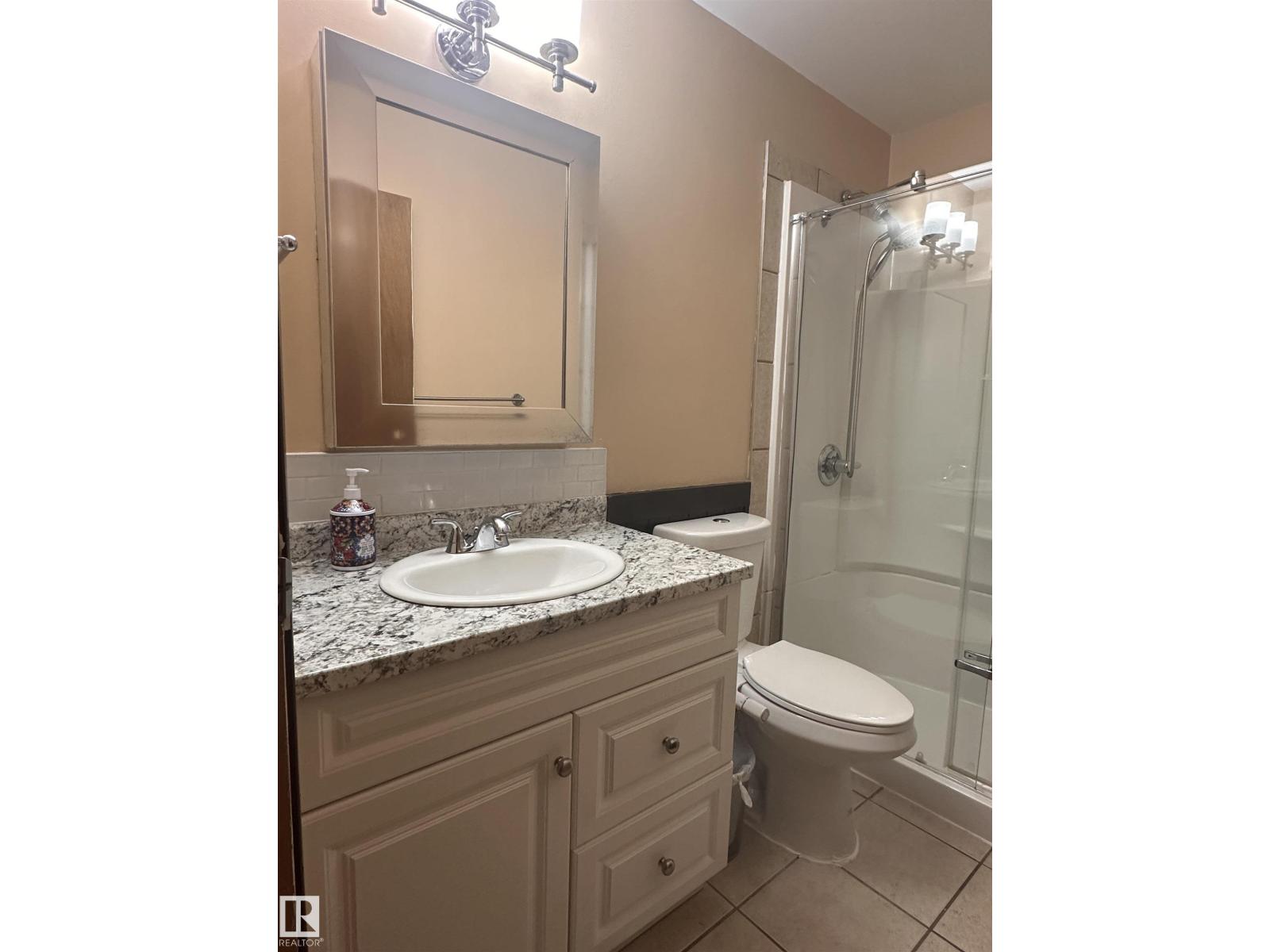 10647 106 St Property Photo 34