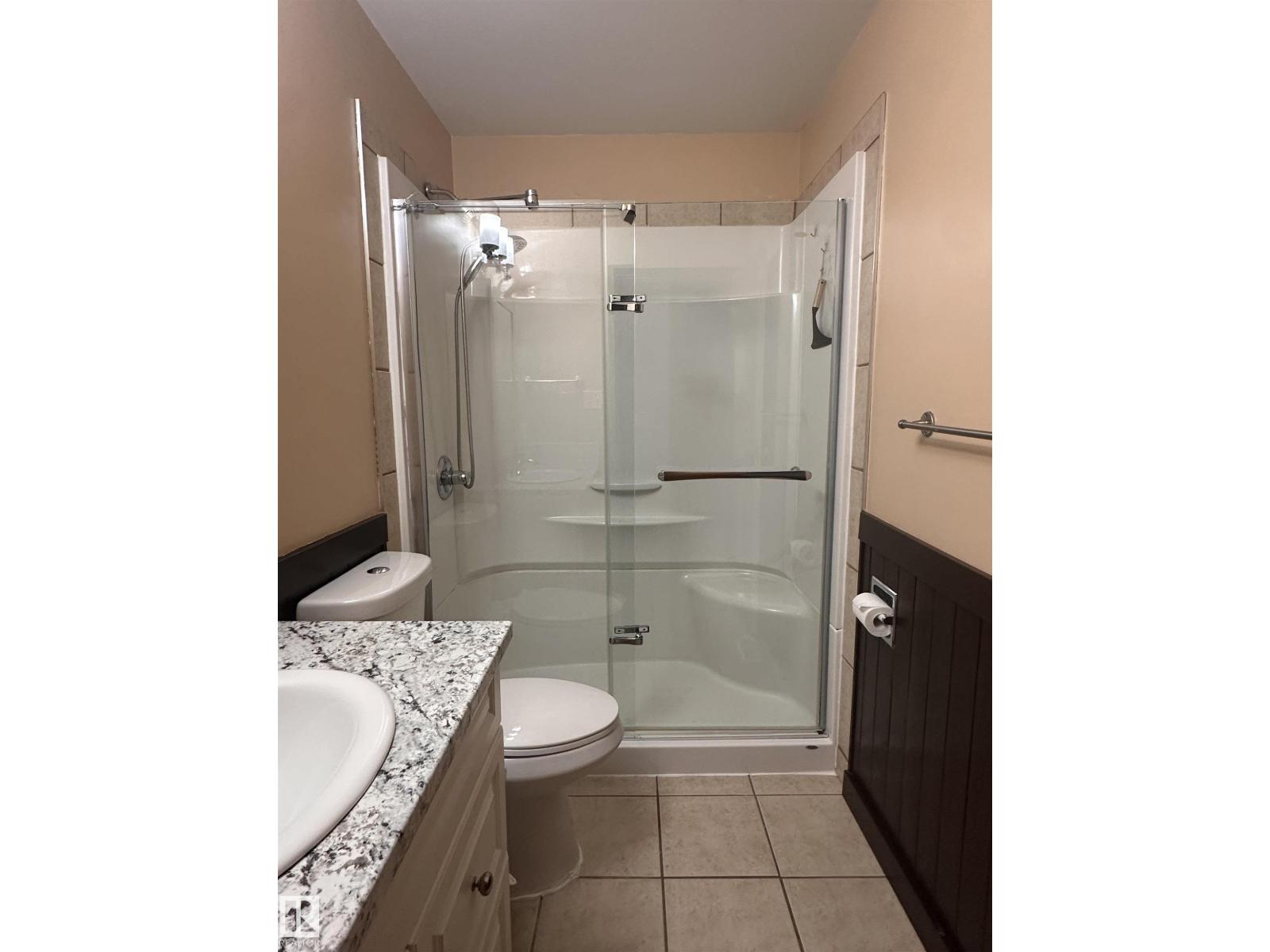 10647 106 St Property Photo 35