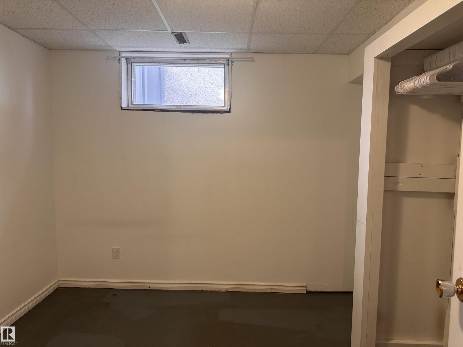 10647 106 St Property Photo 44