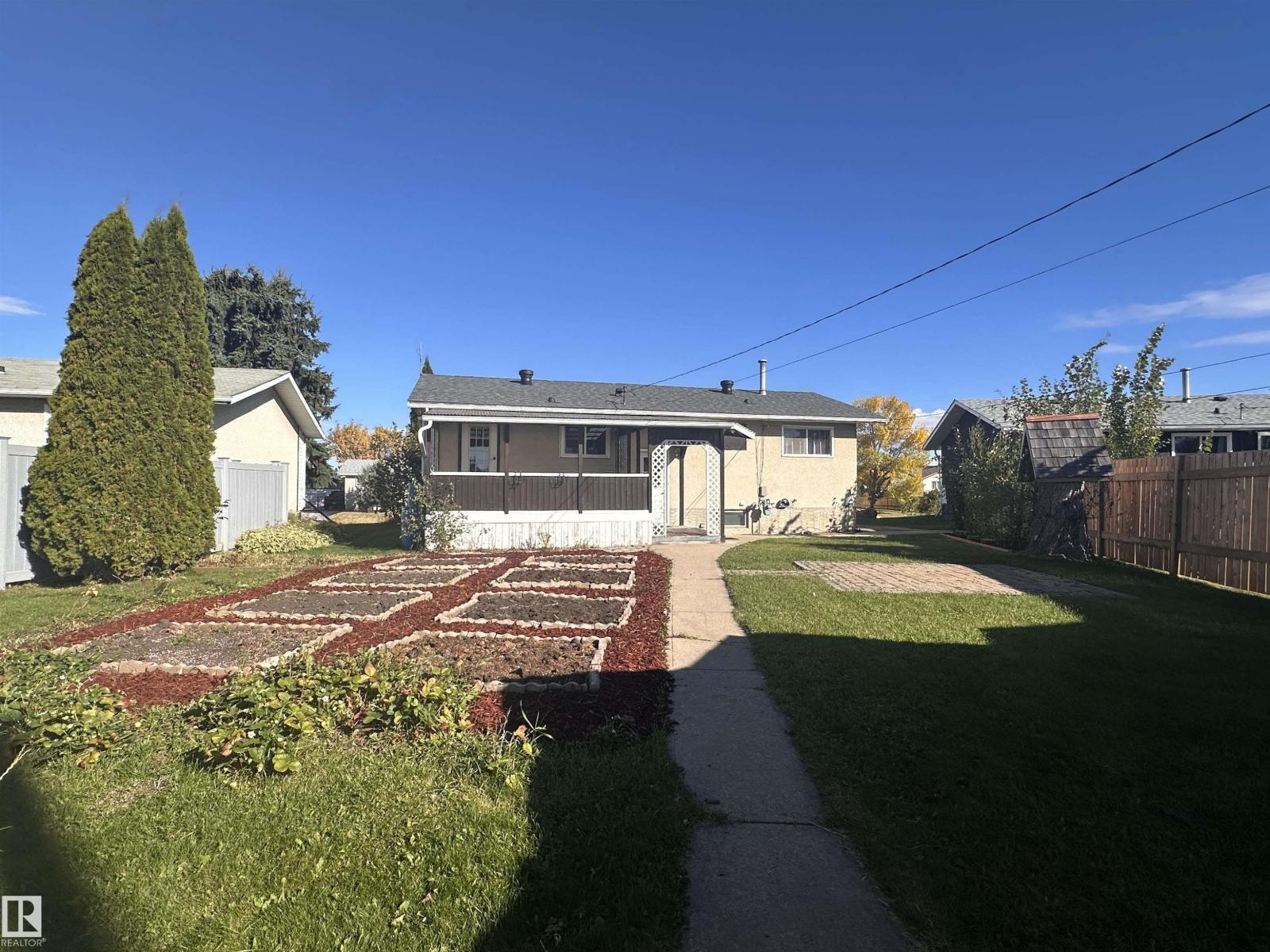 10647 106 St Property Photo 54
