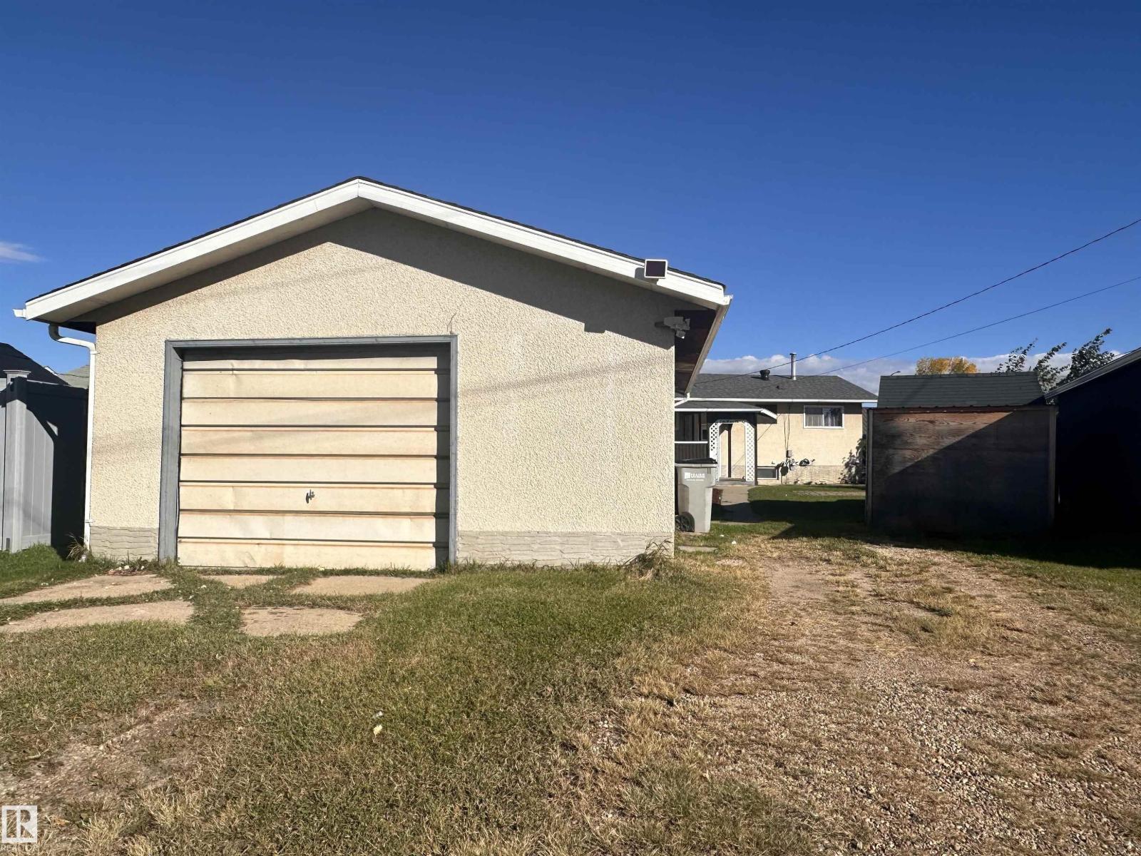 10647 106 St Property Photo 59