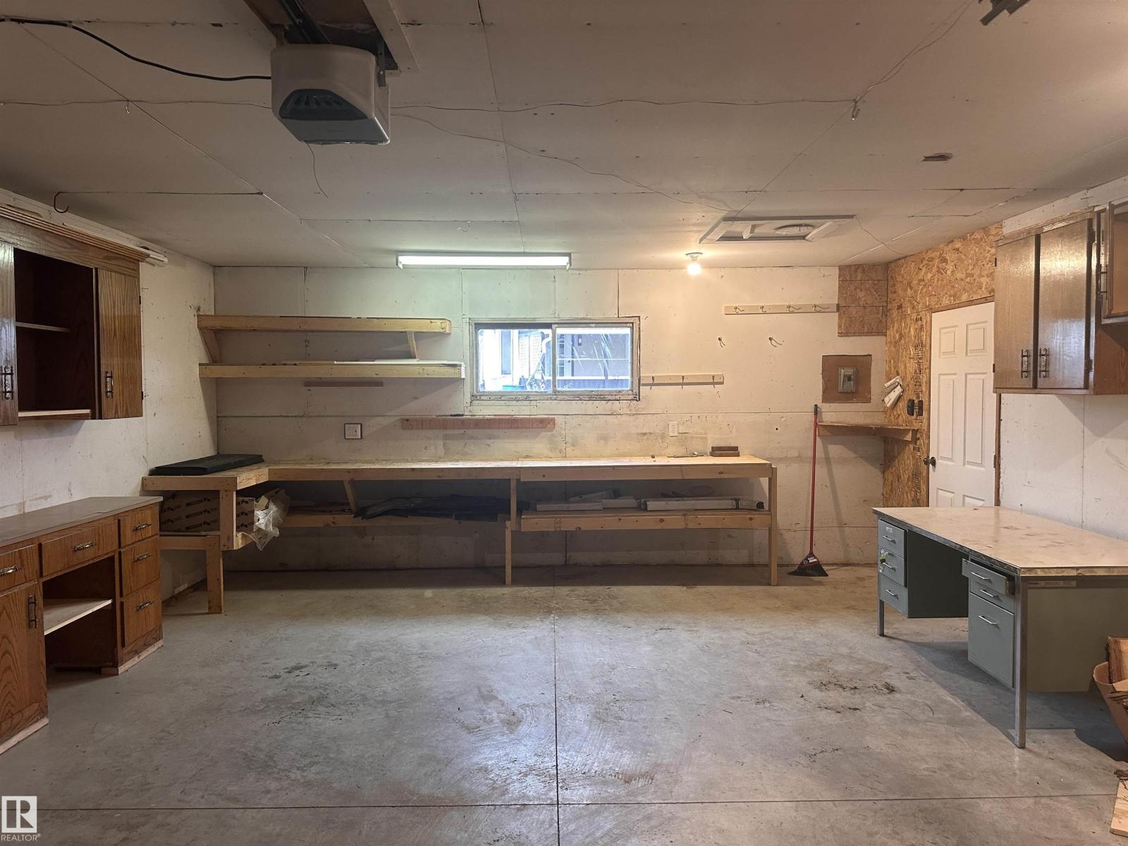 10647 106 St Property Photo 61