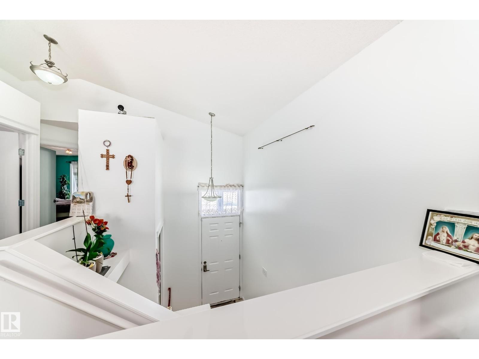 15112 139 St Nw Property Photo 8