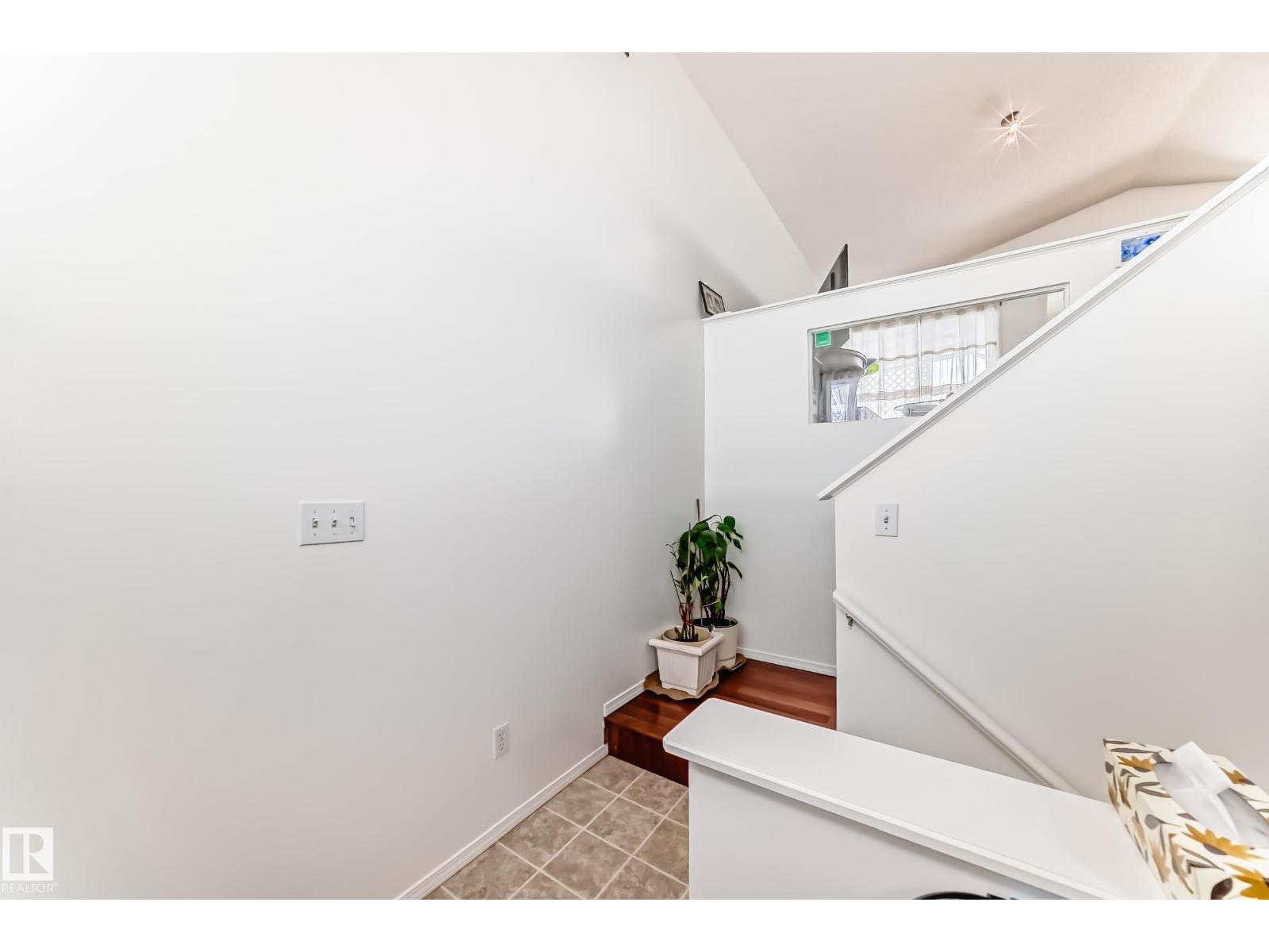 15112 139 St Nw Property Photo 9